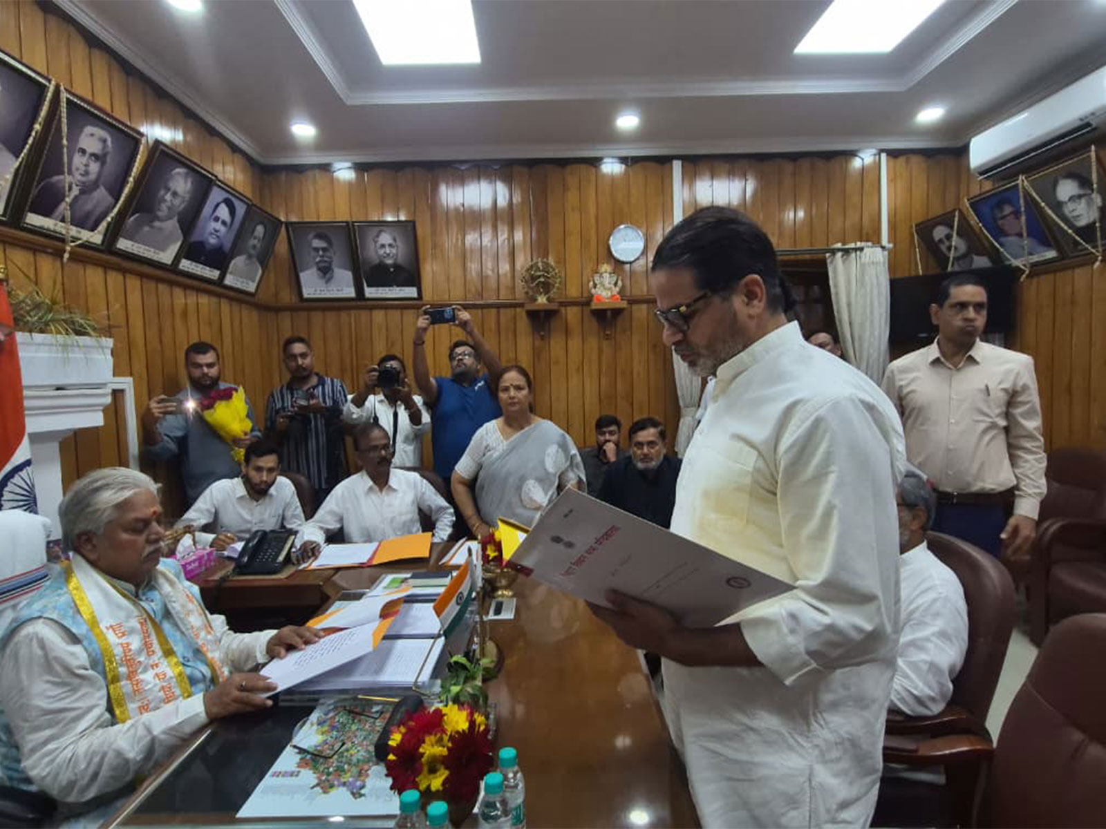 Prashant Kishore takes oath as Bankipur MLA (Photo/X/@jansuraajonline)