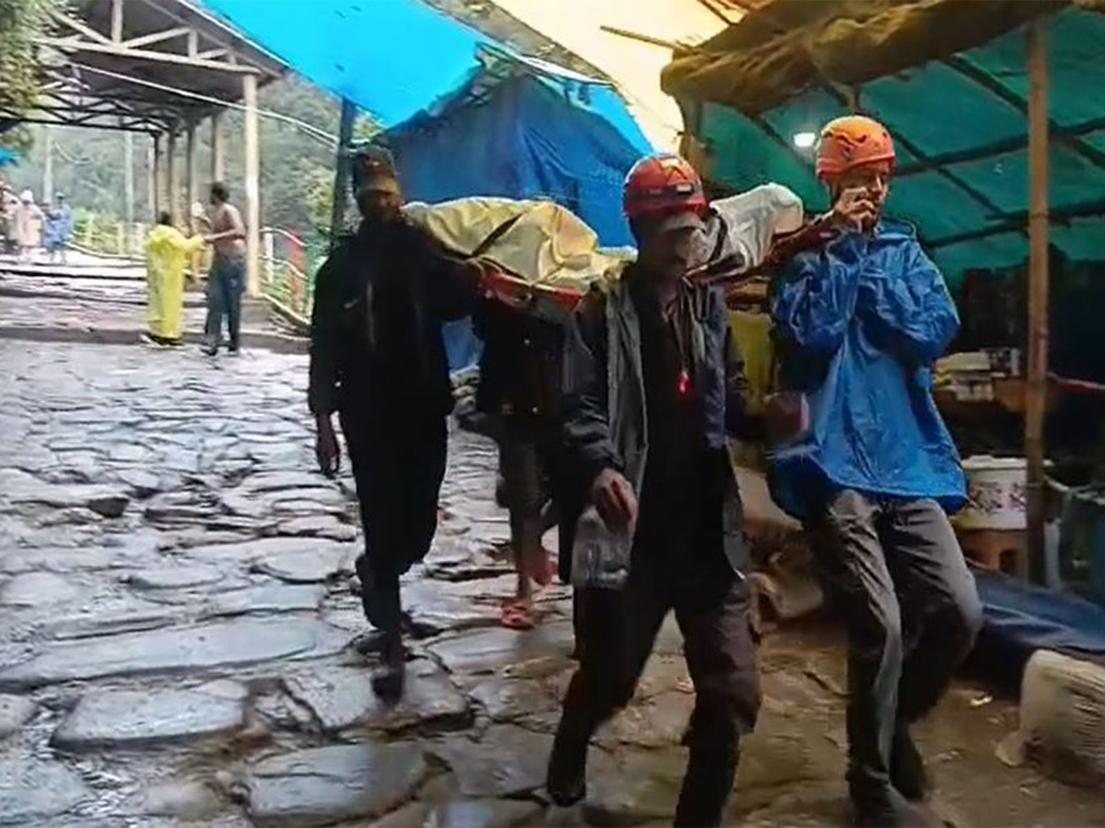 Rescue team at the site of accident (Photo/ANI)