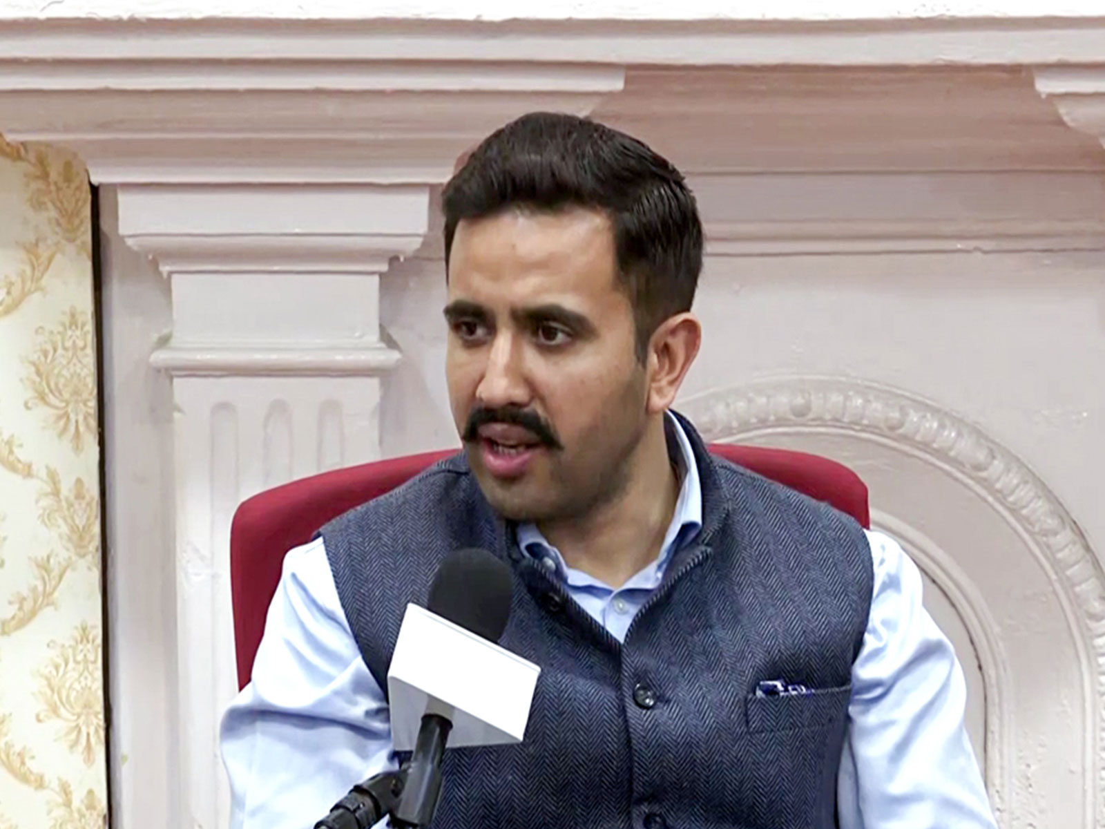 Himachal Pradesh PWD and Urban Development Minister Vikramaditya Singh (File photo/ANI)