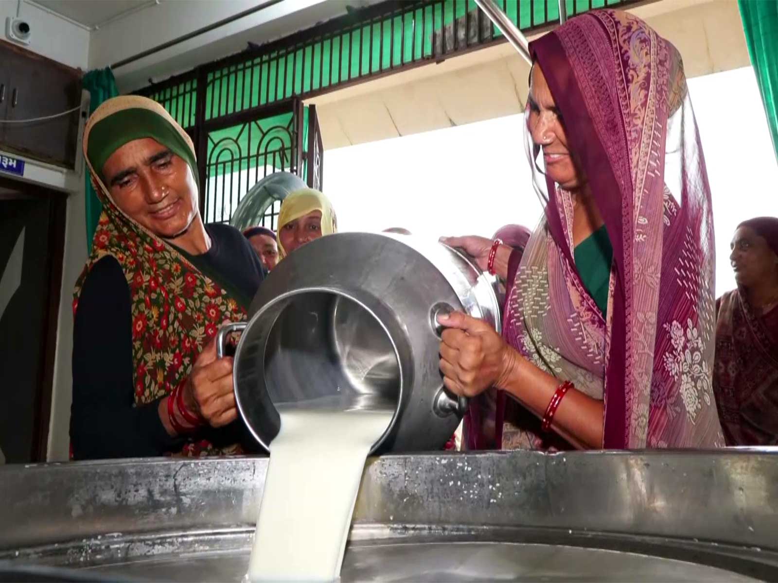 Women in Banaskantha manage dairy cooperative, testing milk for Banas Dairy (Photo:ANI)