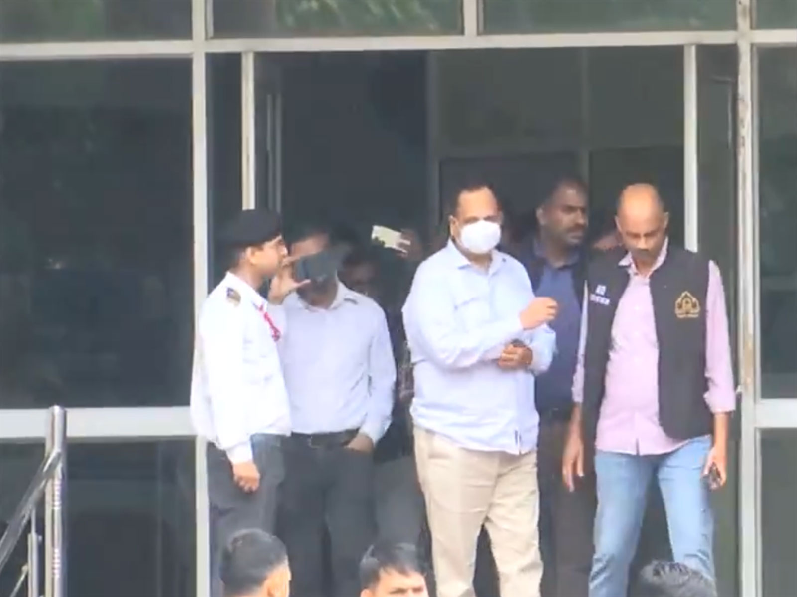 Former Delhi Minister Satyendar Jain taken to Rouse Avenue Court after ACB arrest (Photo/ANI)