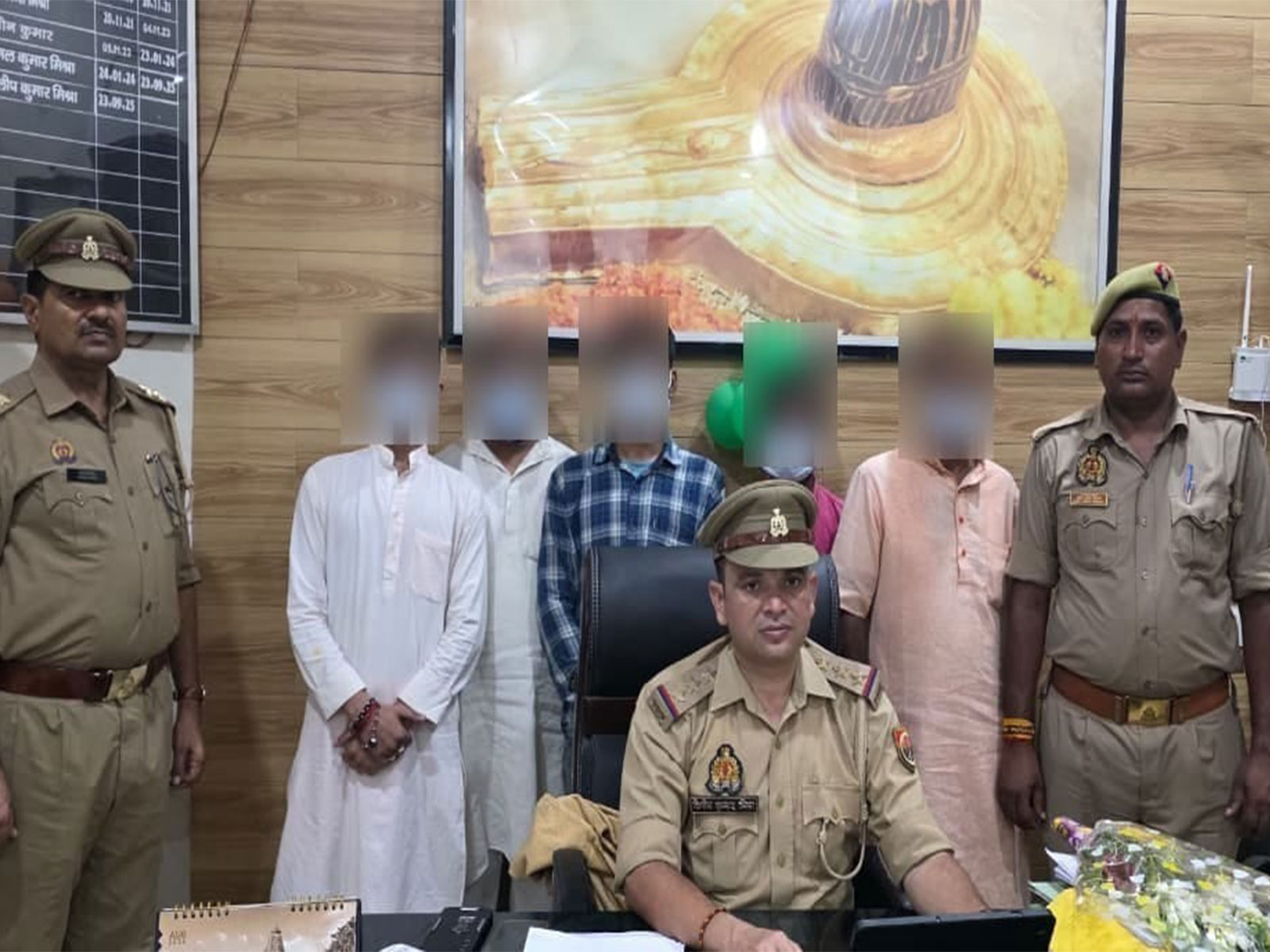Five people arrested for misbehaving with pilgrims (Photo/ Varanasi police)