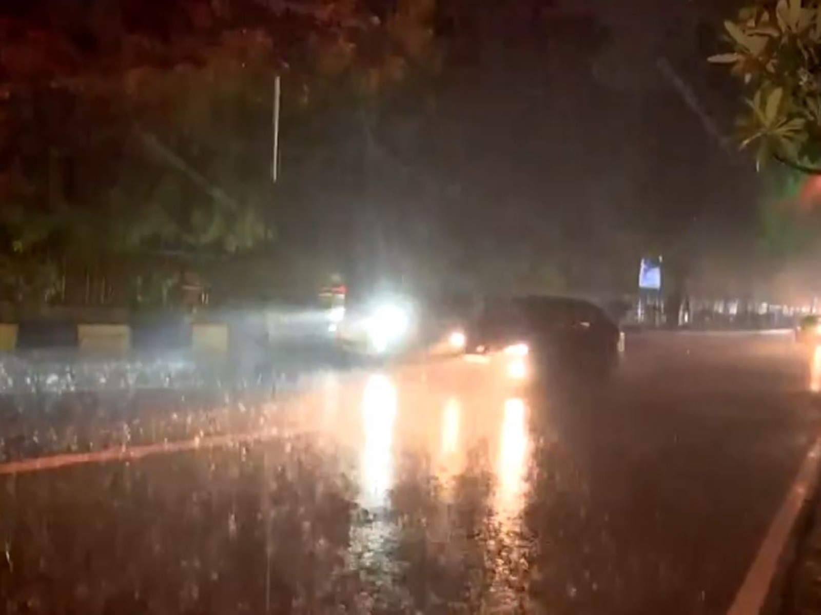Rainfall in New Delhi (Photo/ANI)