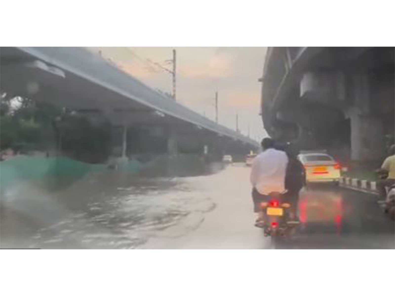 Waterlogging on the Delhi-Airport road after heavy rain lashed South Delhi earlier today. (Photo/ ANI) 