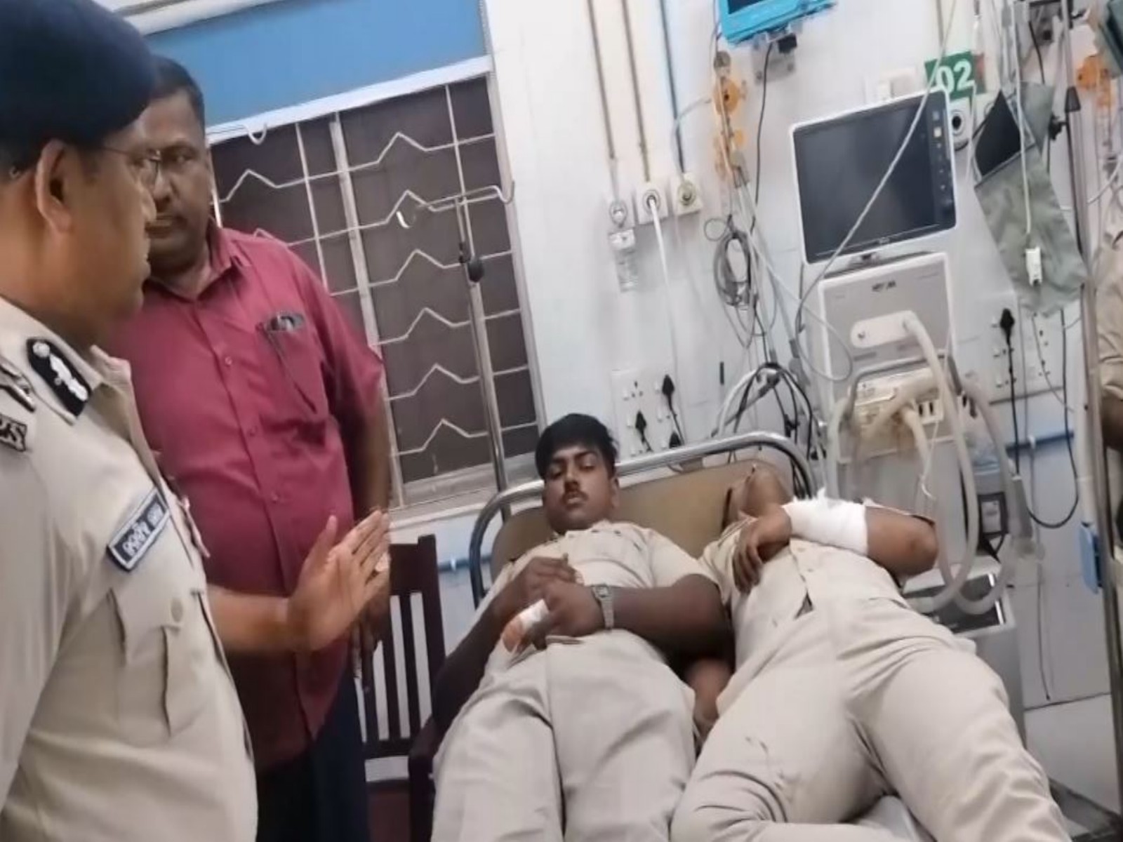15 police personnel were injured in the violence (Photo/ ANI) 