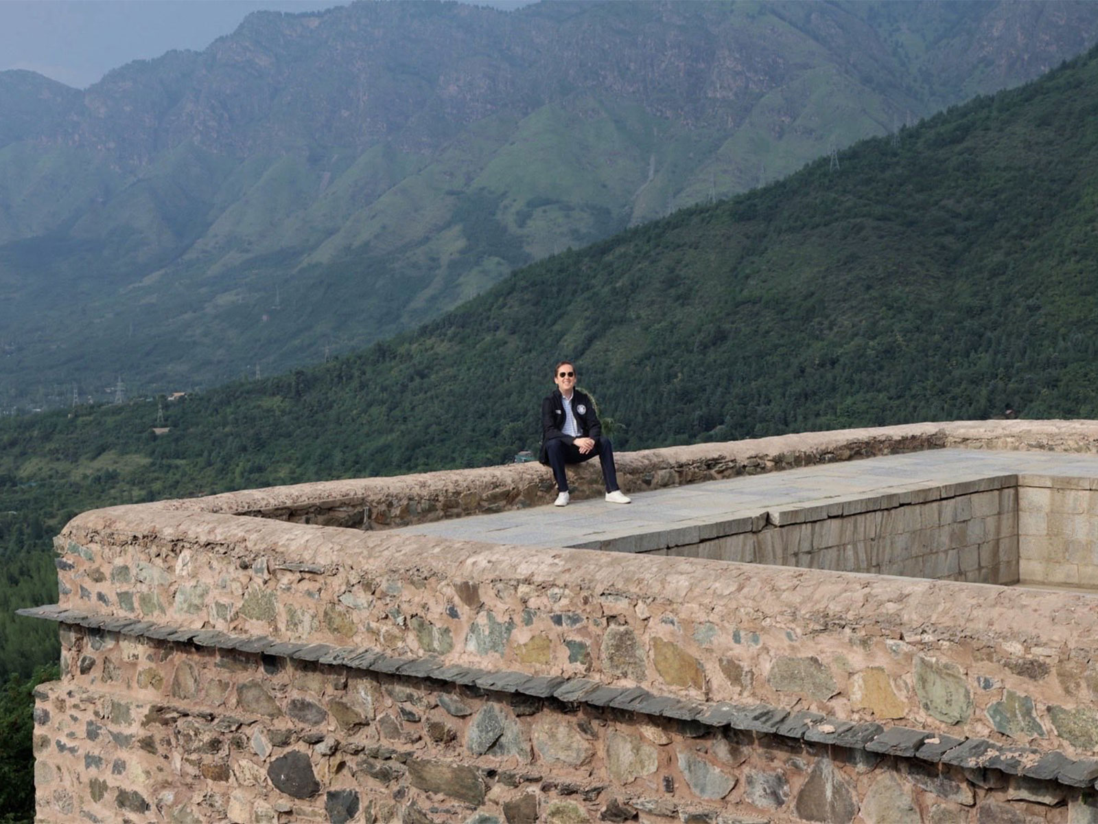 US Ambassador to India Sergio Gor at Pari Mahal in Srinagar (Photo/@USAmbIndia)