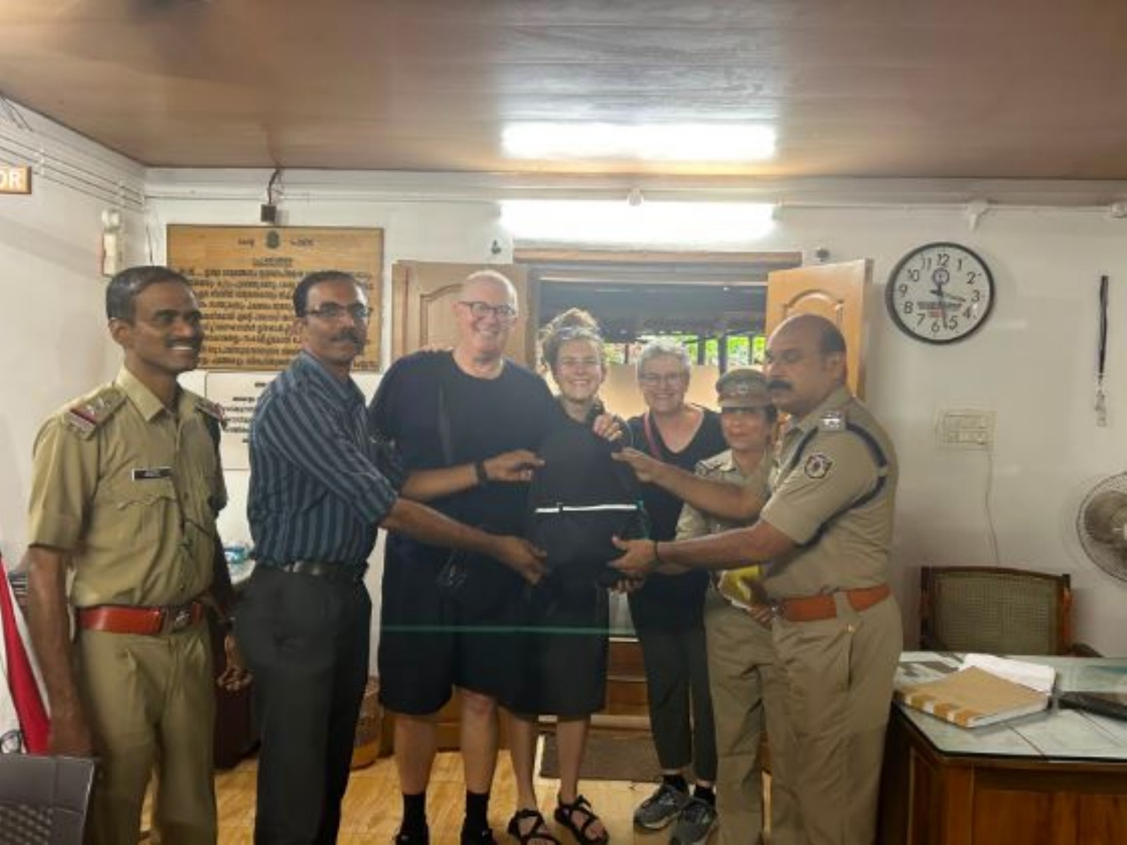 American tourists recover their lost bags  (Photo/ANI)