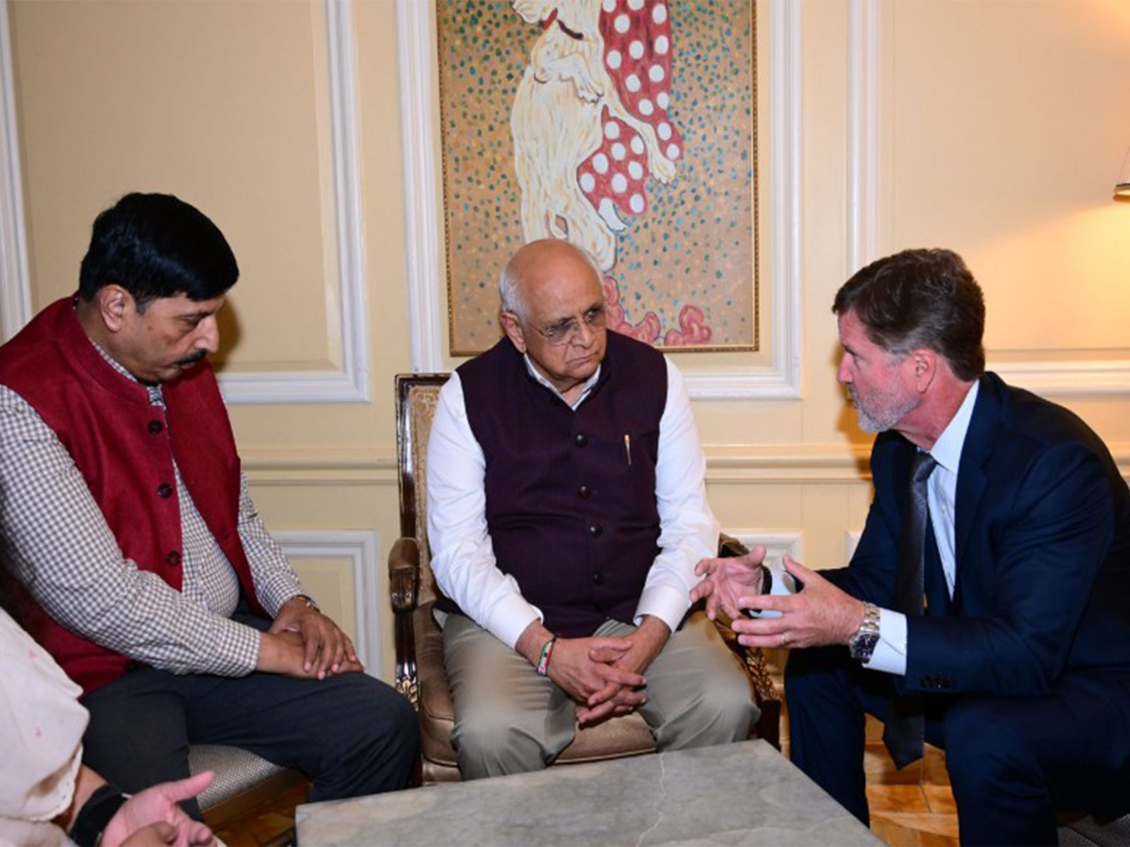 Gujarat Chief Minister Bhupendra Patel with Walmart Executive Vice President Dan Bryant (Photo/CM Bhupendra Patel)