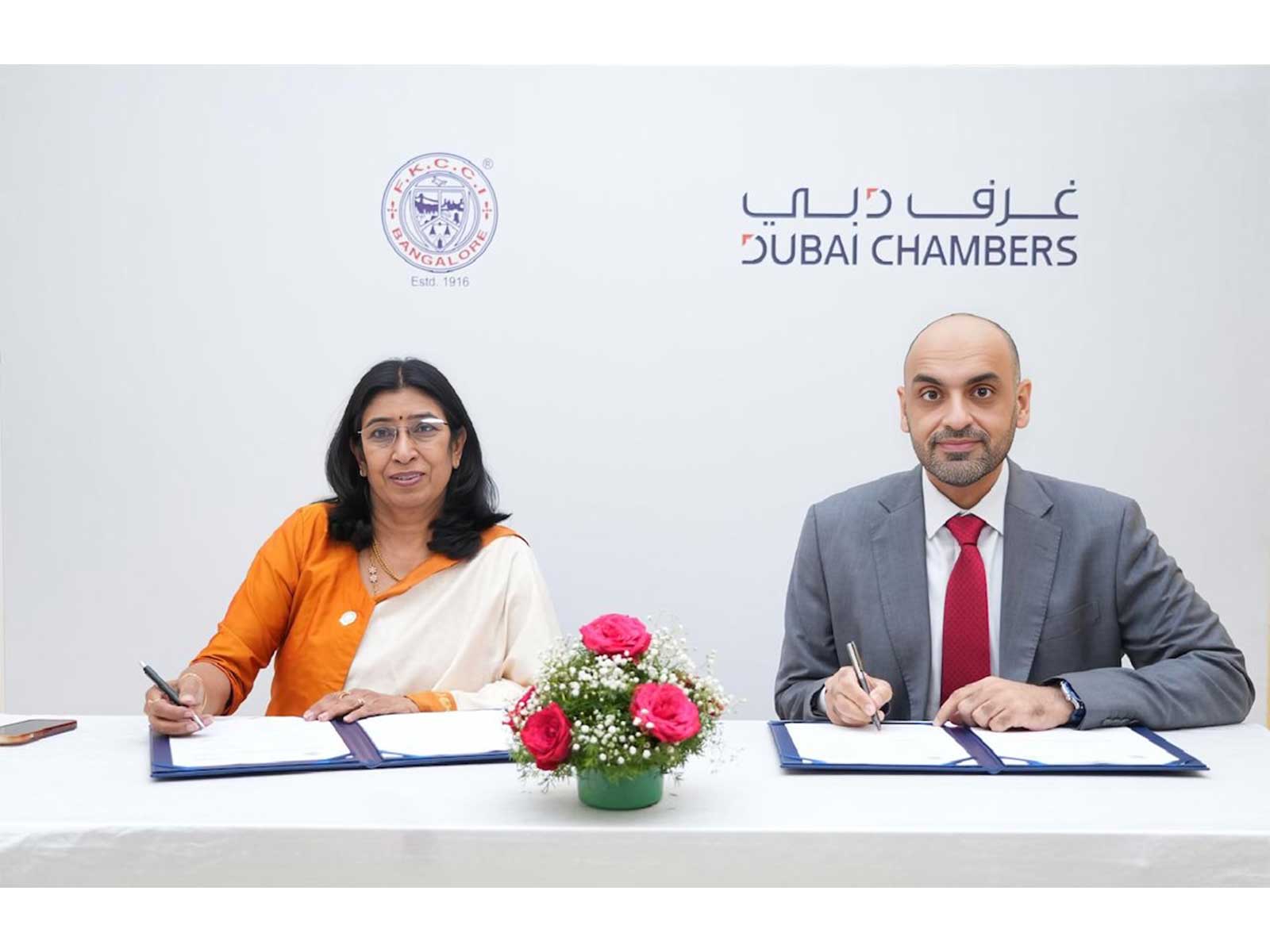 Uma Reddy, President, FKCCI, and H.E. Mohammad Ali Rashed Lootah, President & CEO, Dubai Chambers, sign an MoU to strengthen Dubai-Karnataka trade, investment and business ties partnerships