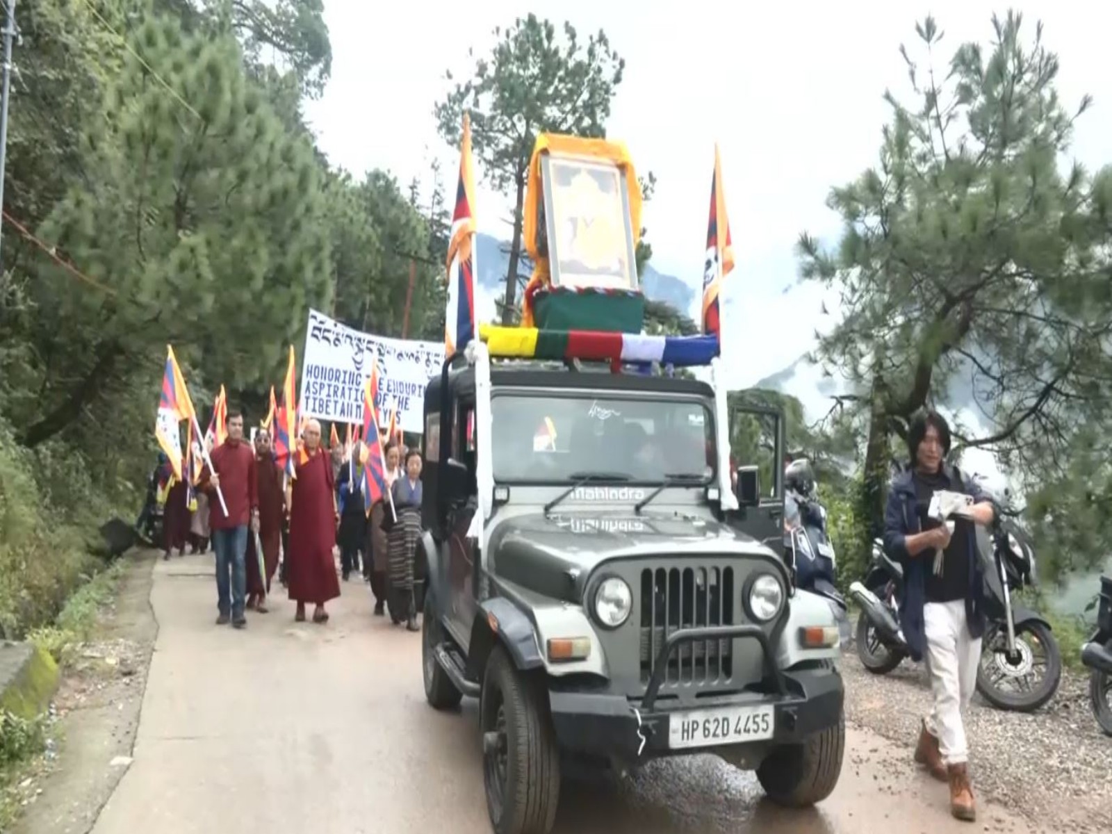 Over 5,000 Tibetans march in Dharamshala against China on 49th day of Lobga Rangzen's self-immolation (Photo/ANI)