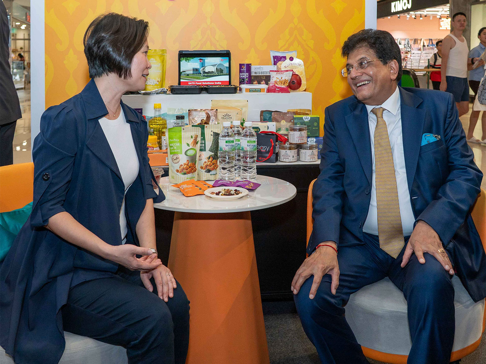 Union Minister Piyush Goyal with Singapore's Minister of State for Foreign Affairs and Trade & Industry, Gan Siow Huang, at the APEDA-FairPrice roadshow-cum-instore promotion in Singapore (Photo: x/@PiyushGoyal)