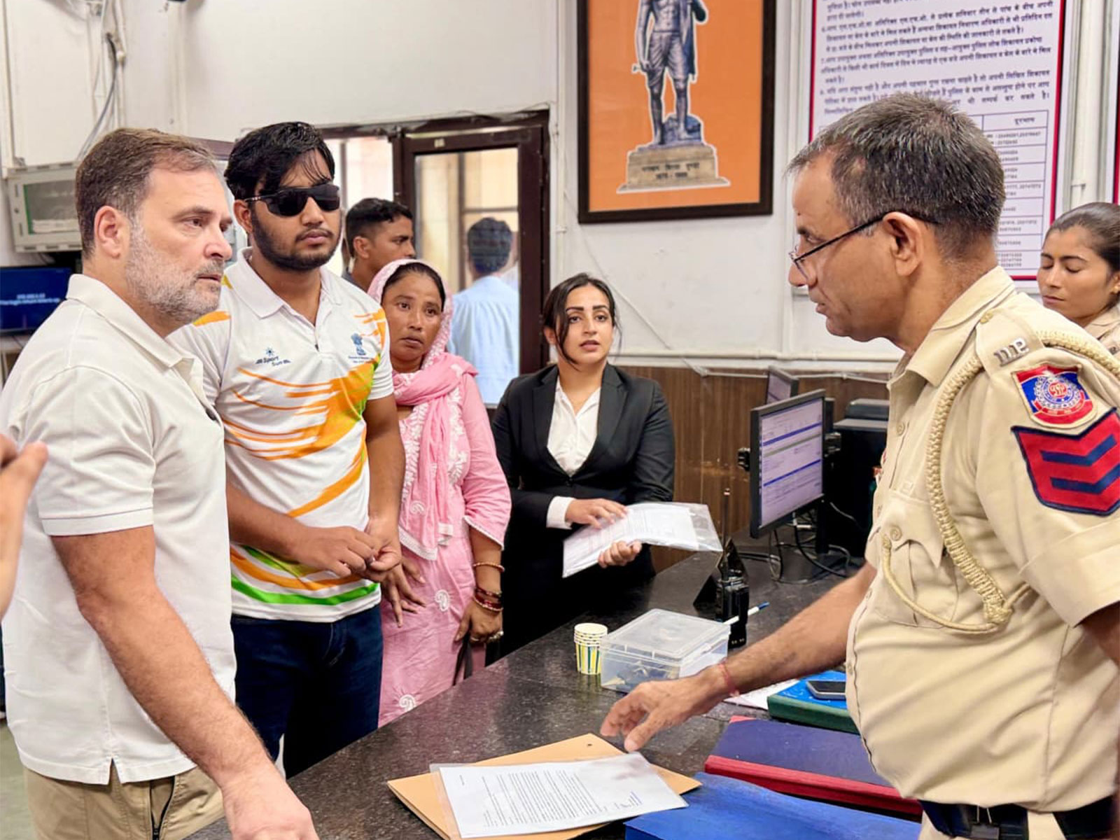 Congress leader Rahul Gandhi accompanied Lochav to the Delhi Police DCP office  (Photo/@RahulGandhi)