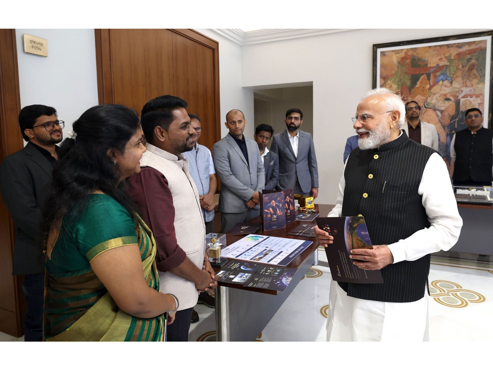 PM Modi interacting with space startups (Photo/X/@narendramodi)