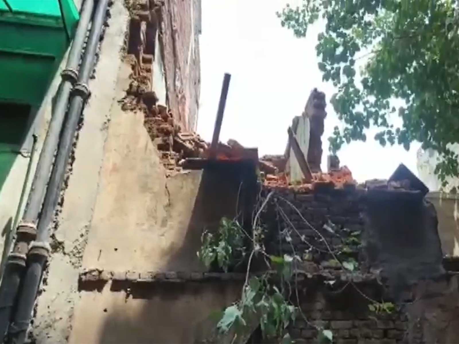 Wall of old building collapses in Karol Bagh (Photo/ANI)