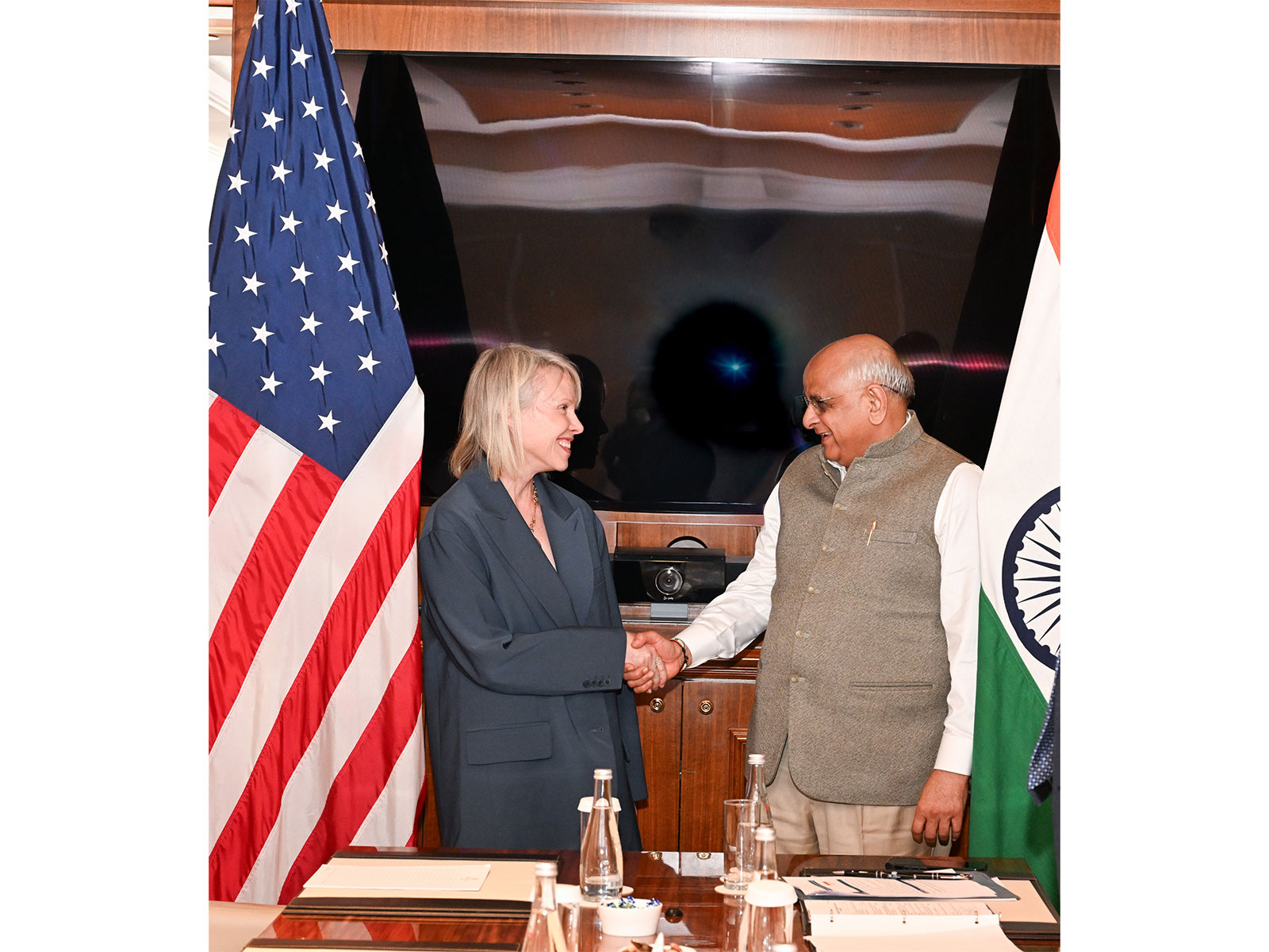 Gujarat Chief Minister Bhupendra Patel with Samara Cohen, Senior Managing Director and Global Head of Development at BlackRock (Photo/X/@CMOGuj)