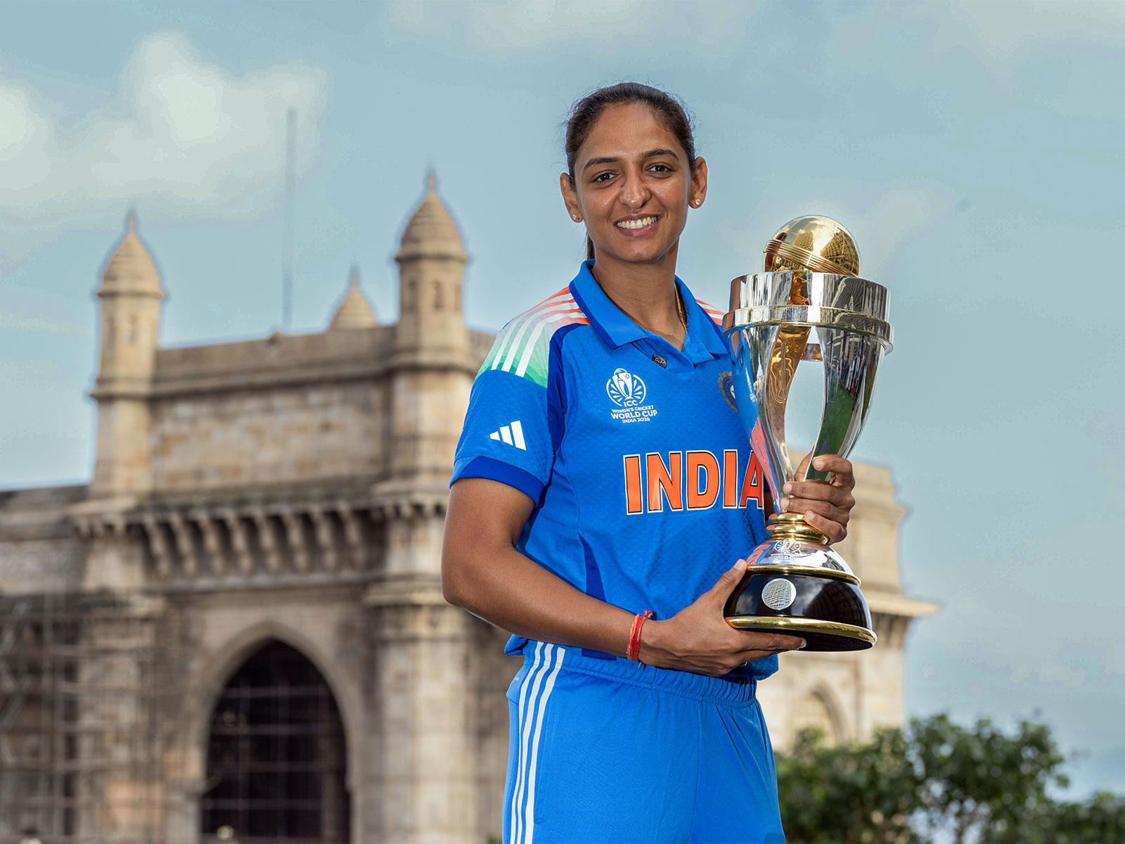 India Women's skipper Harmanpreet Kaur poses with ICC Women's World Cup 2025 title (Photo: ANI)