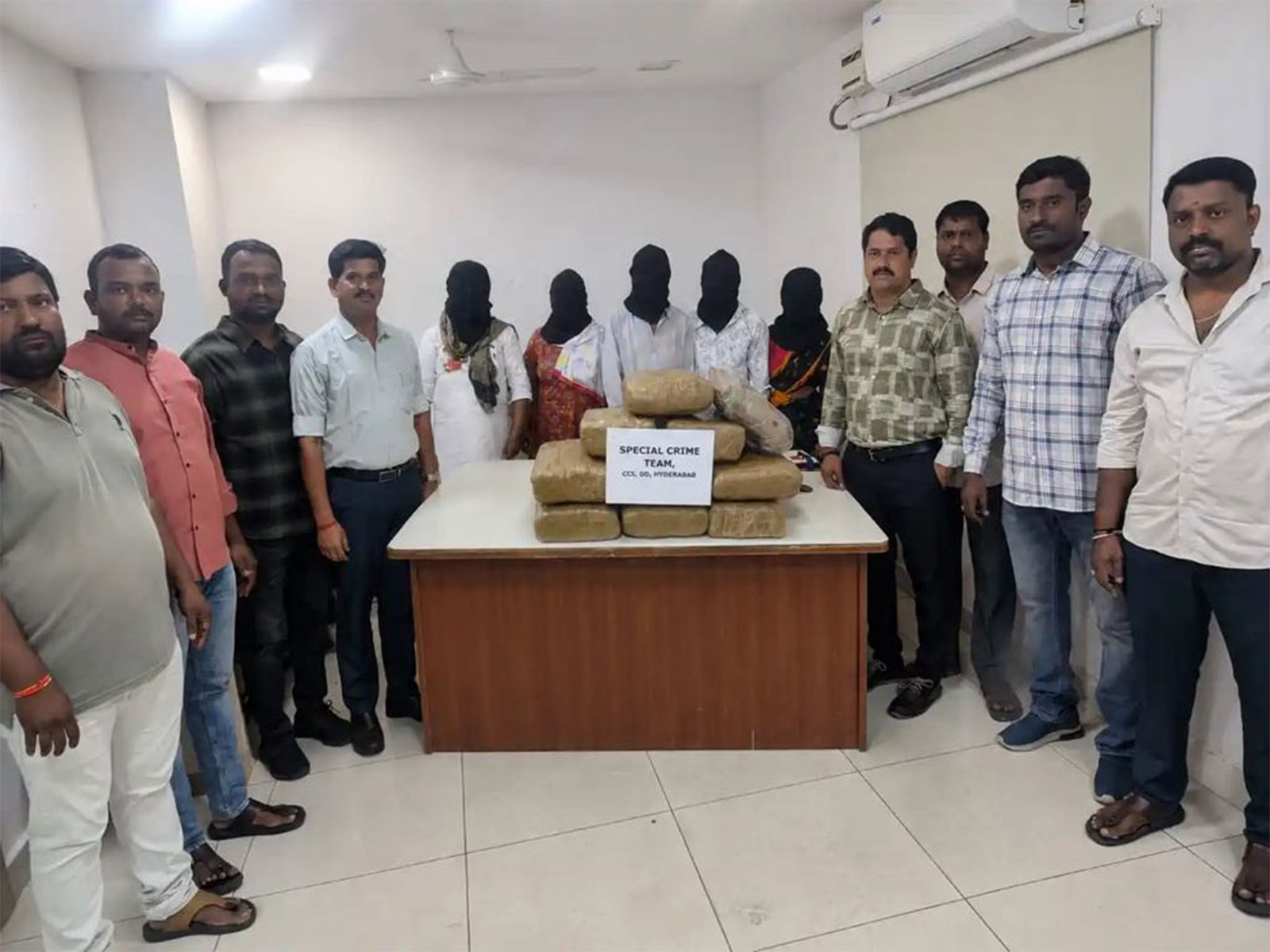 Five held with 38 kg ganja in Hyderabad (Photo: Telangana Crime Team)