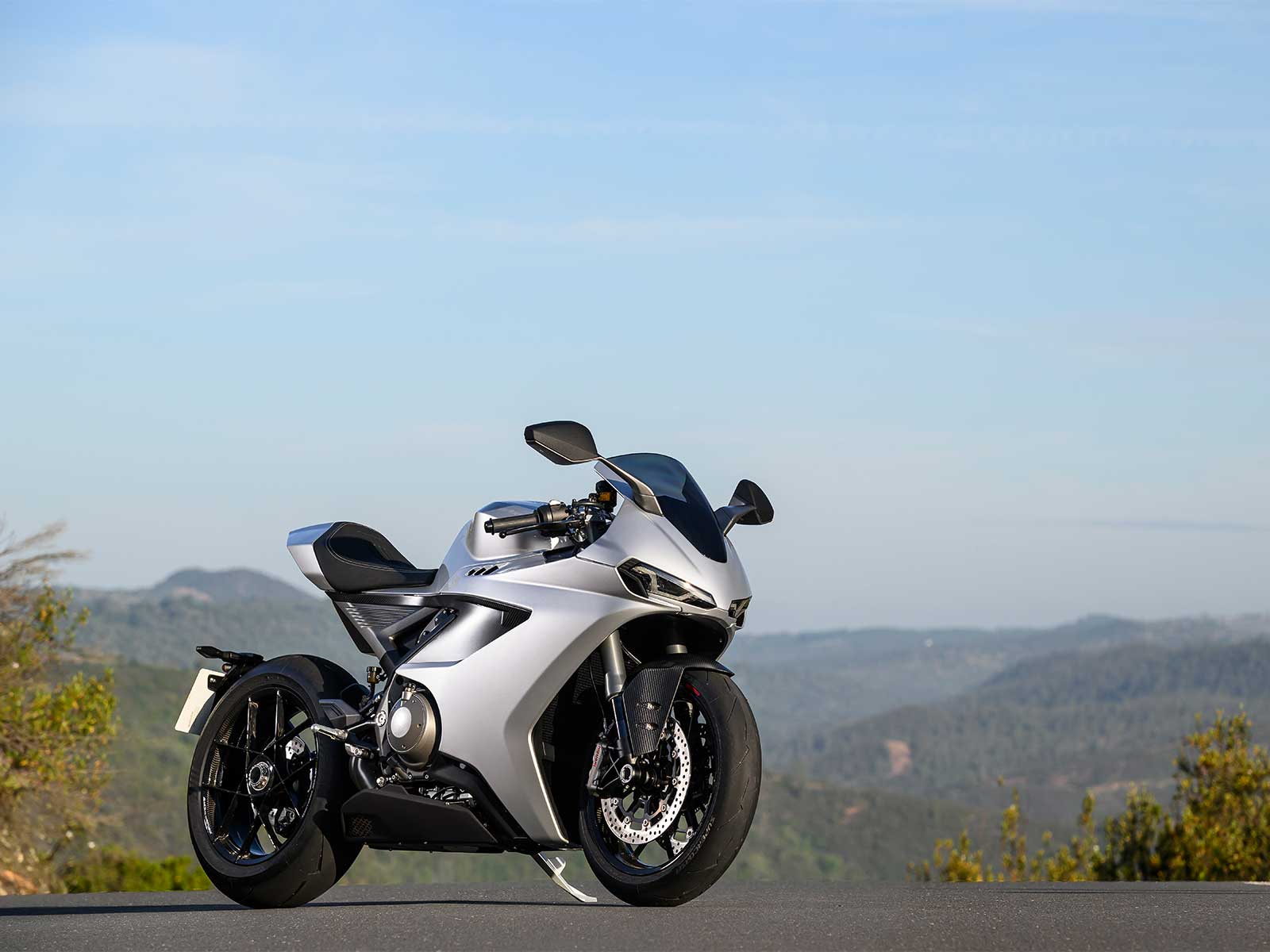 Norton Manx R earns landmark International Design Excellence Award
