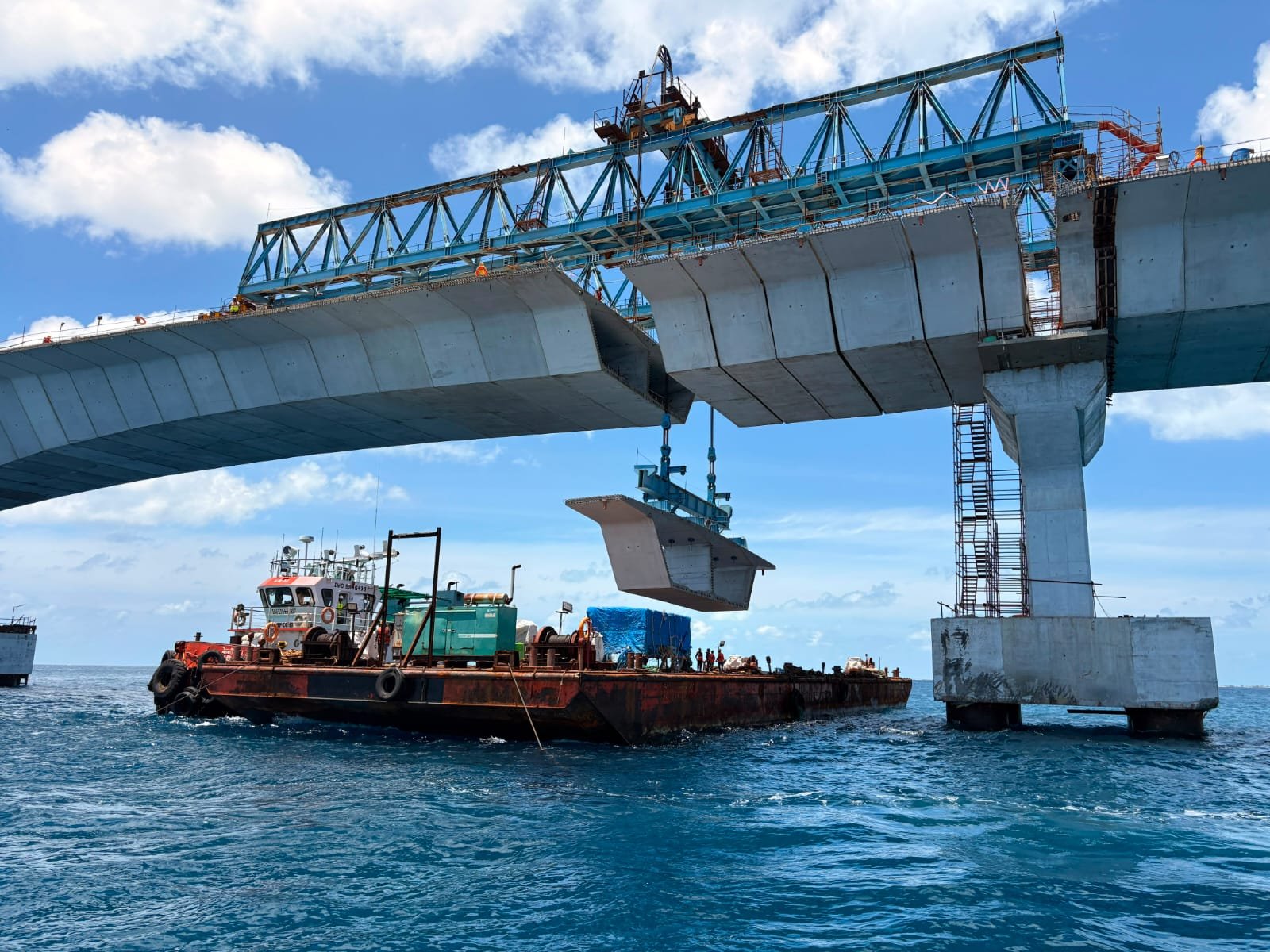 The final bridge segment connecting Male with Villingili under the Greater Male Connectivity Project is officially placed, marking a major milestone towards seamless connectivity between the Maldivian islands (Photo: x/@HCIMaldives)