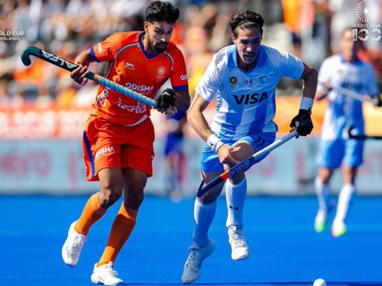 India's hockey team player trying to take control on ball against Argentina (Photo: X/ @TheHockeyIndia)