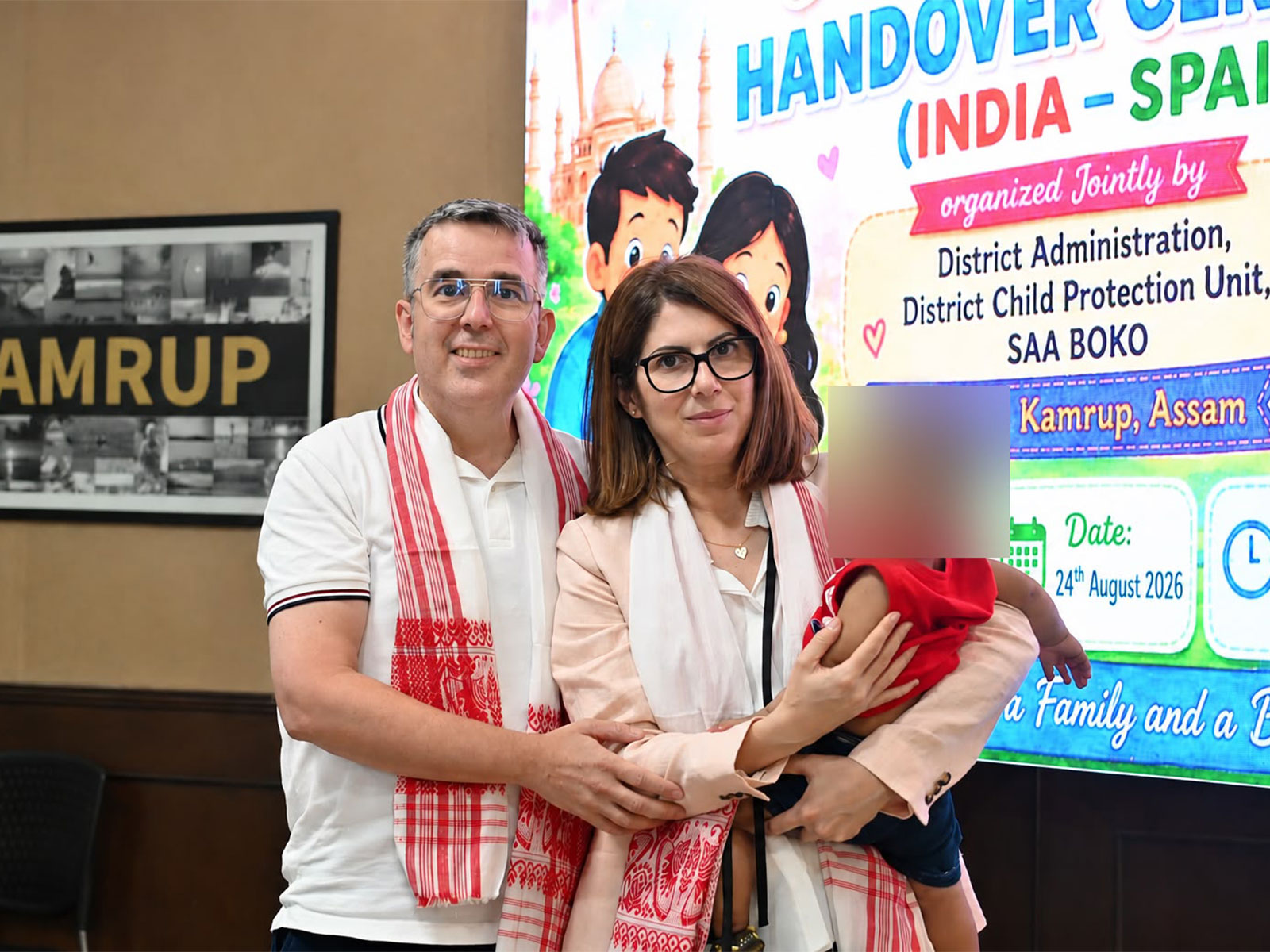 Spanish couple Cesar Tauste Martinez and Maria Josefa Solves Royo (Photo/JANASANYOG KAMRUP)