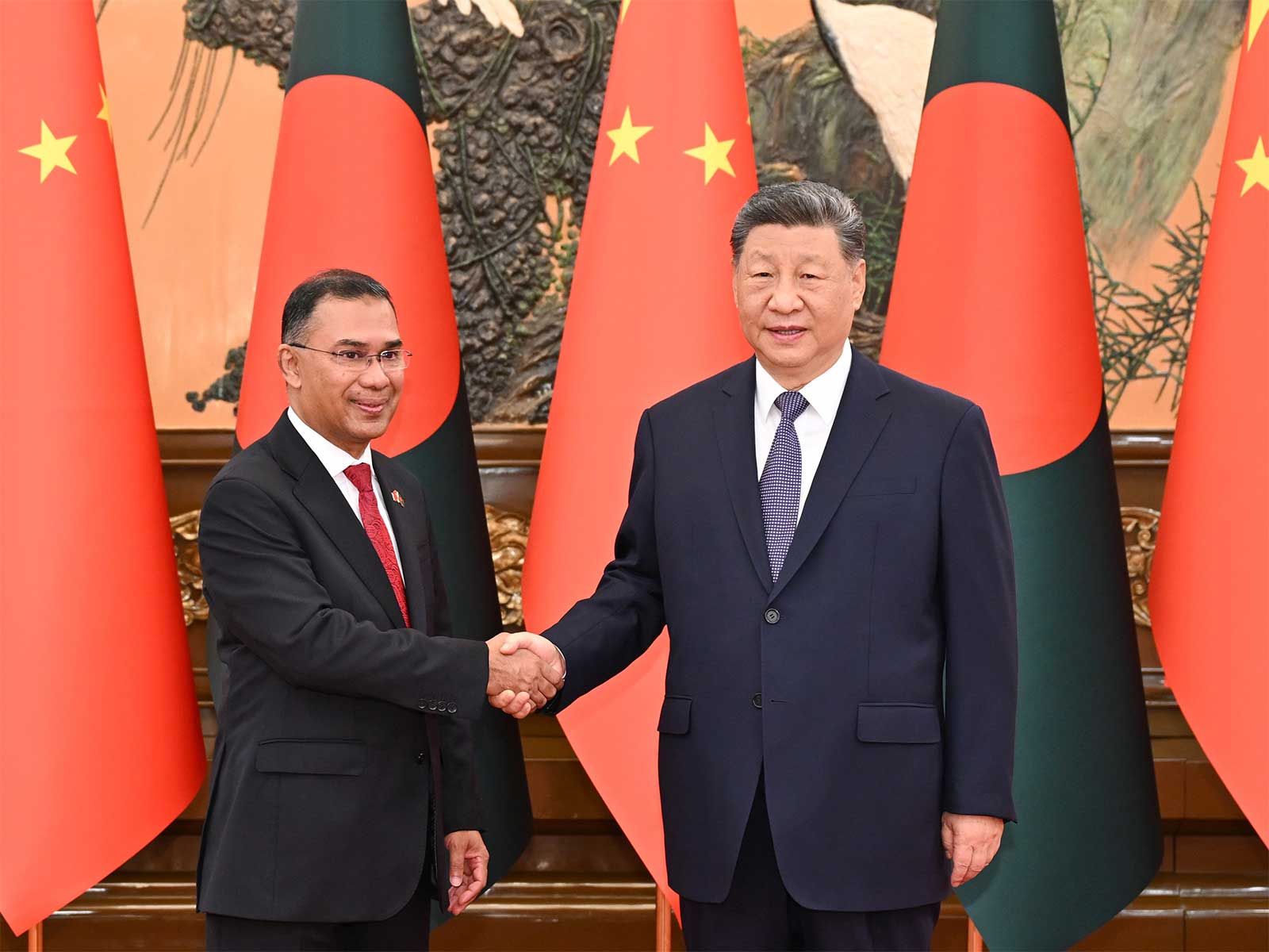 Chinese President Xi Jinping with Bangladesh Prime Minister Tarique Rahman (File Photo/X@SpoxCHN_MaoNing)