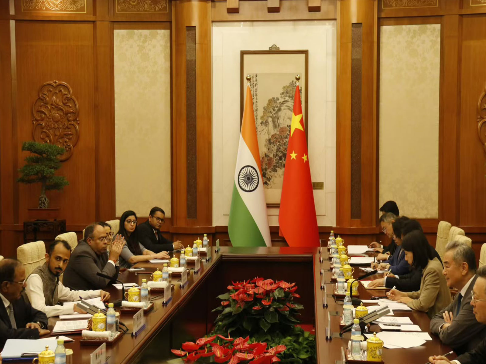 NSA Ajit Doval and Chinese Wang Yi hold 25th round of the Special Representatives' Talks on the India-China Boundary Question (Photo/fmprc.gov)