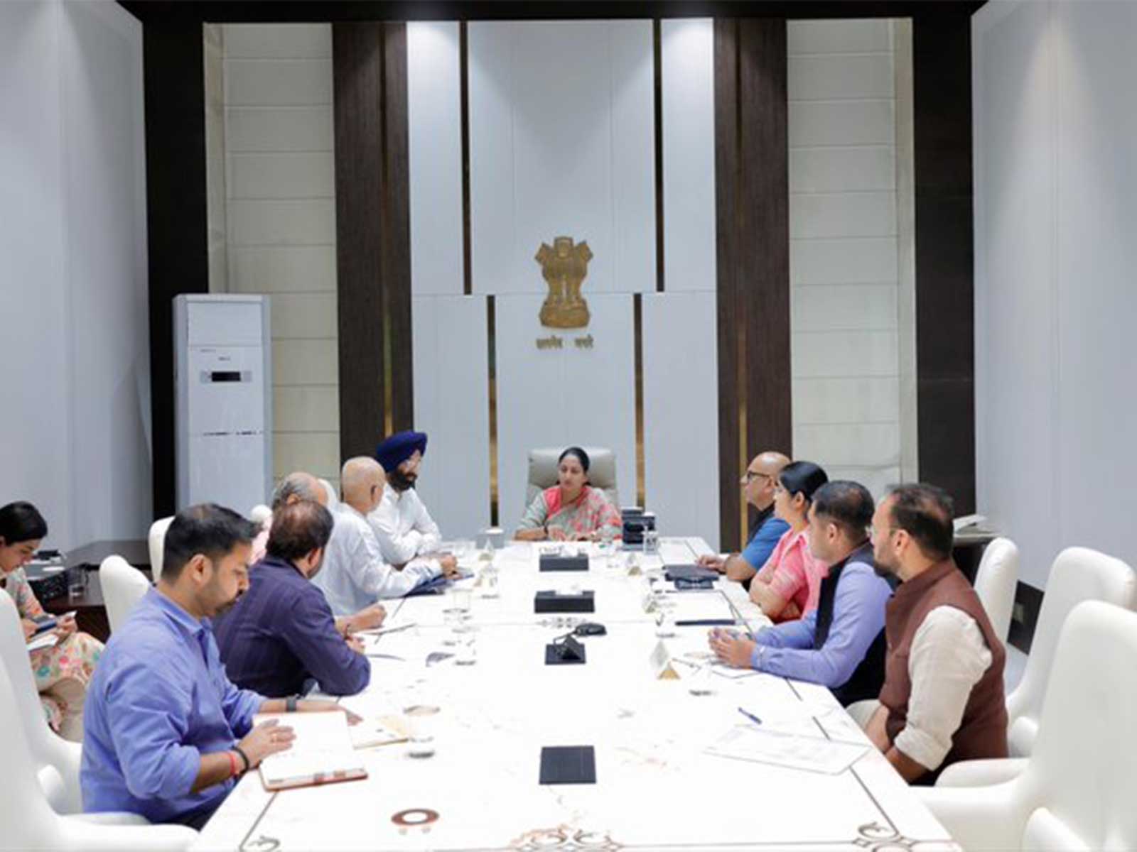 Delhi CM Rekha Gupta chairs review meeting (Photo/@CMODelhi)