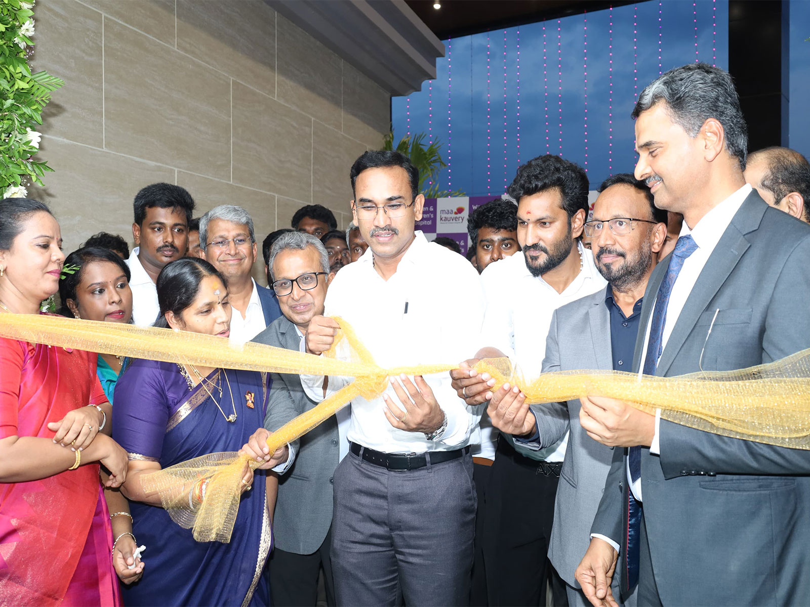 Dr. K.G. Arunraj, Minister for Health, Medical Education and Family Welfare, Government of Tamil Nadu inaugurated the hospital at Radial Road