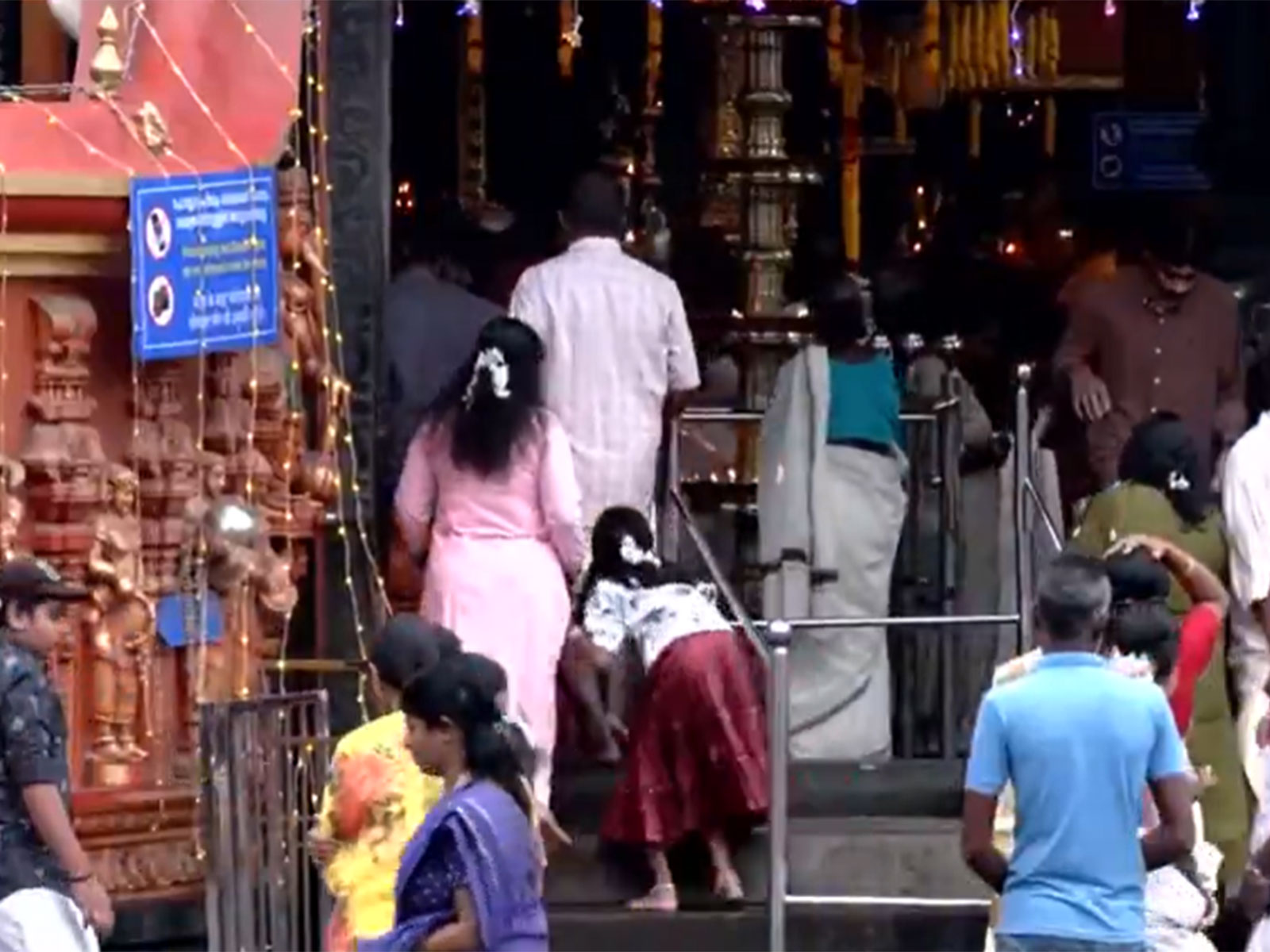 Visuals outside Pazhavangaadi Sree Maha Ganapathy temple (Photo/ANI)