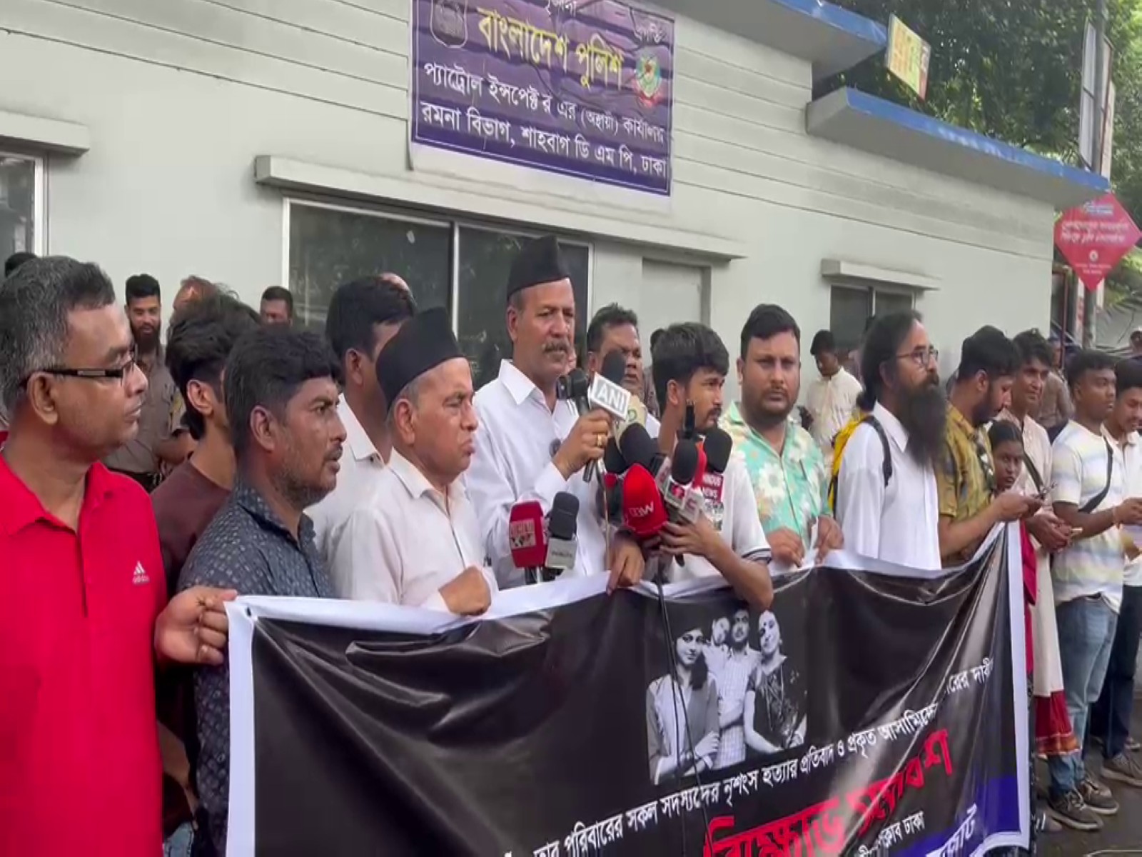 Bangladesh Jatiya Hindu Mohajote stages protest in Dhaka (Photo/ANI)