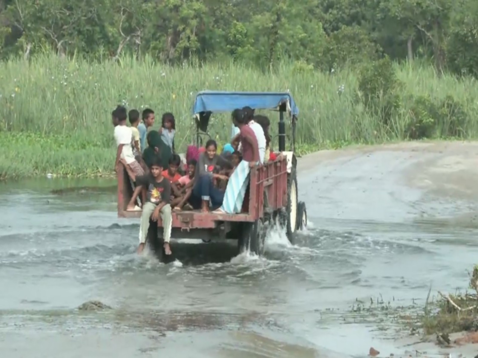 Waterlogged causeway in Kushinagar (Photo/ANI)