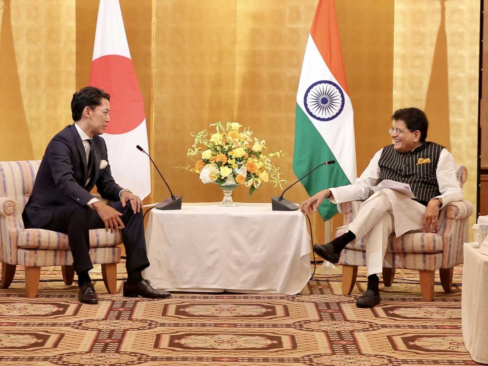Yuichiro Wakatsuki, Director, Representative Executive Officer & Co-President, Nippon Paint with Piyush Goyal, Union Minister of Commerce and Industry in Osaka, Japan (Photo/Nippon Paint)