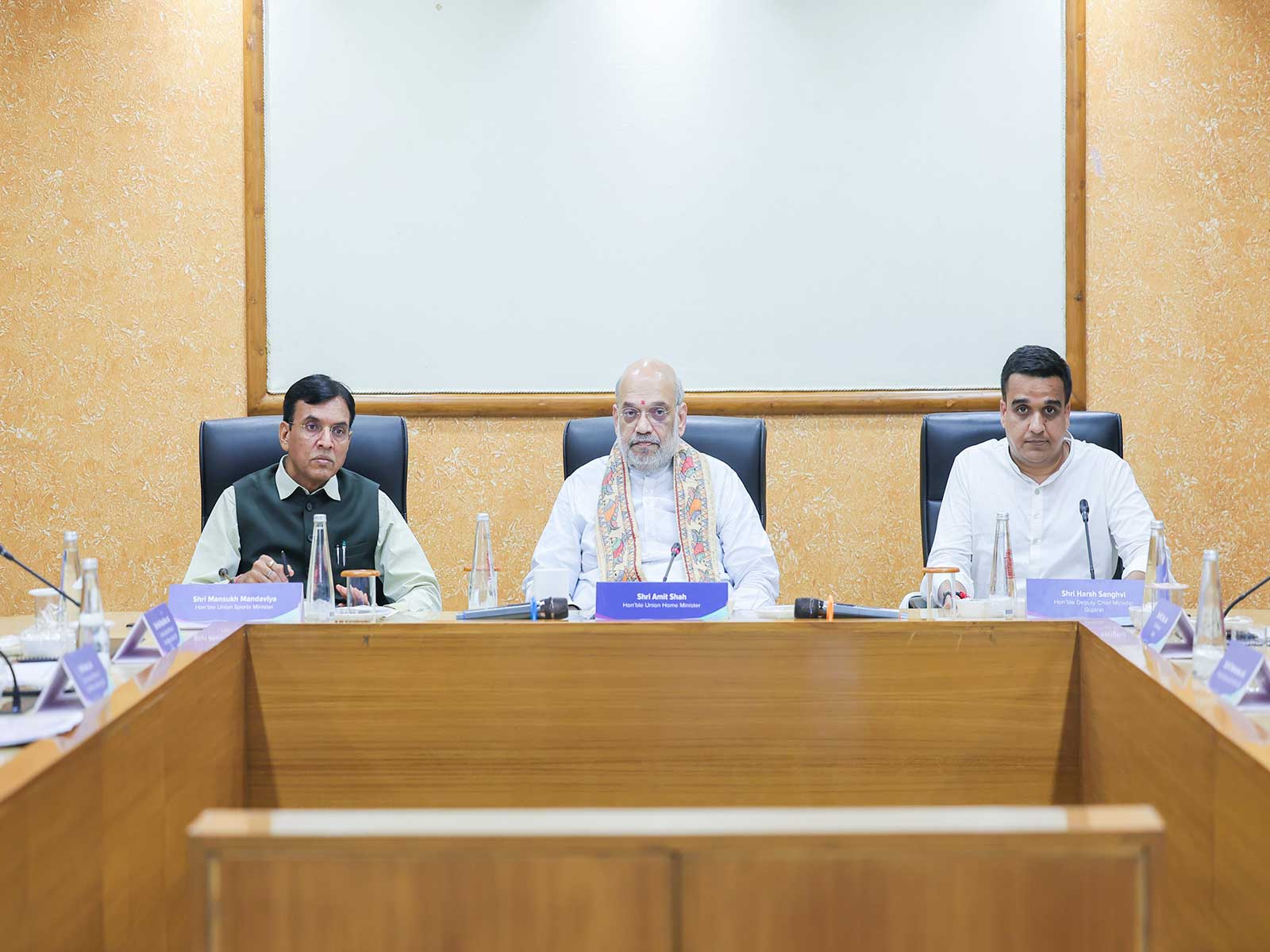 Mansukh Mandaviya, Amit Shah and Harsh Sanghvi. (Photo:X/ @AmitShah)