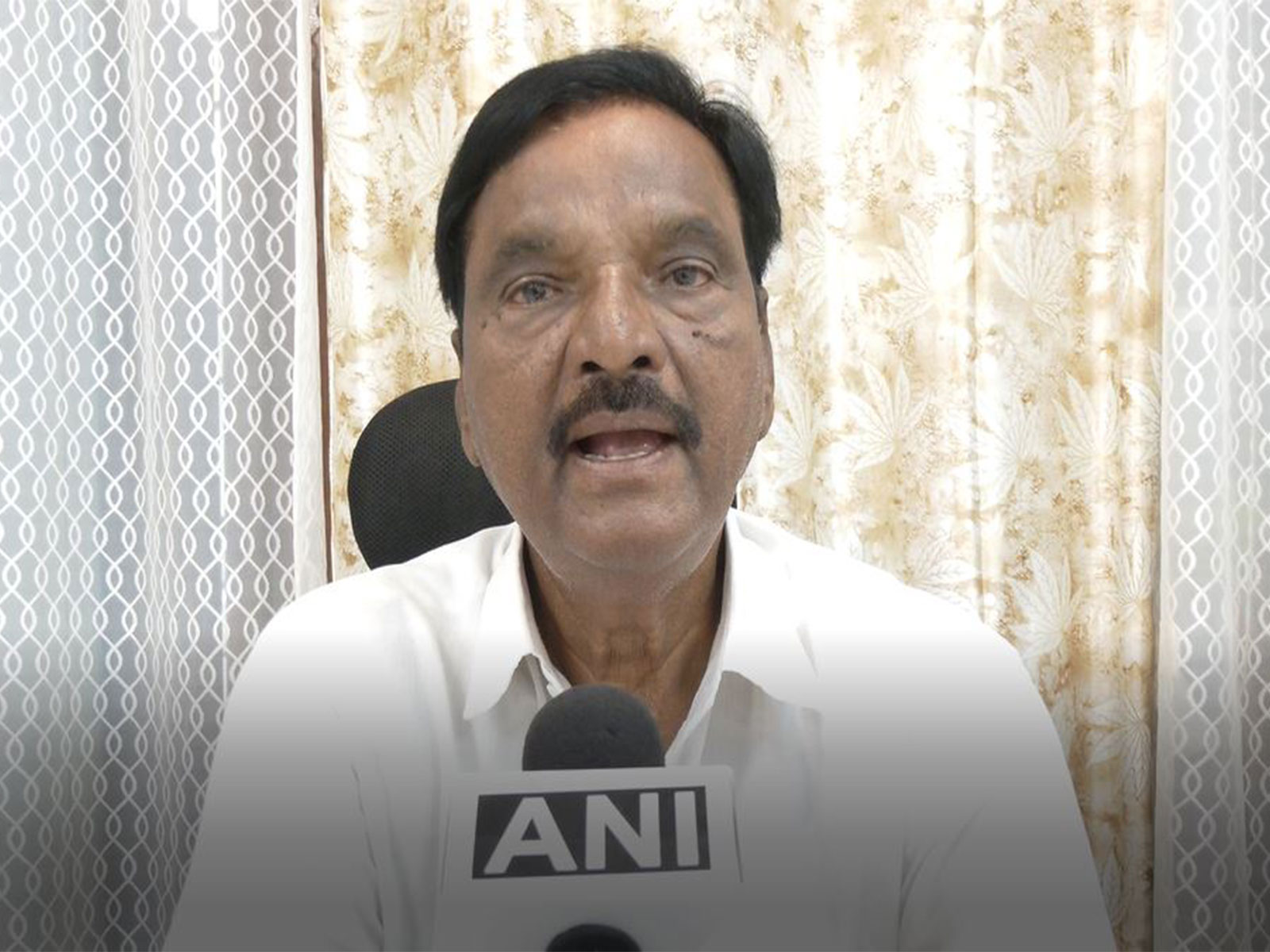  Andhra Pradesh Congress Committee Vice President V. Gurunadam (Photo/ ANI)
