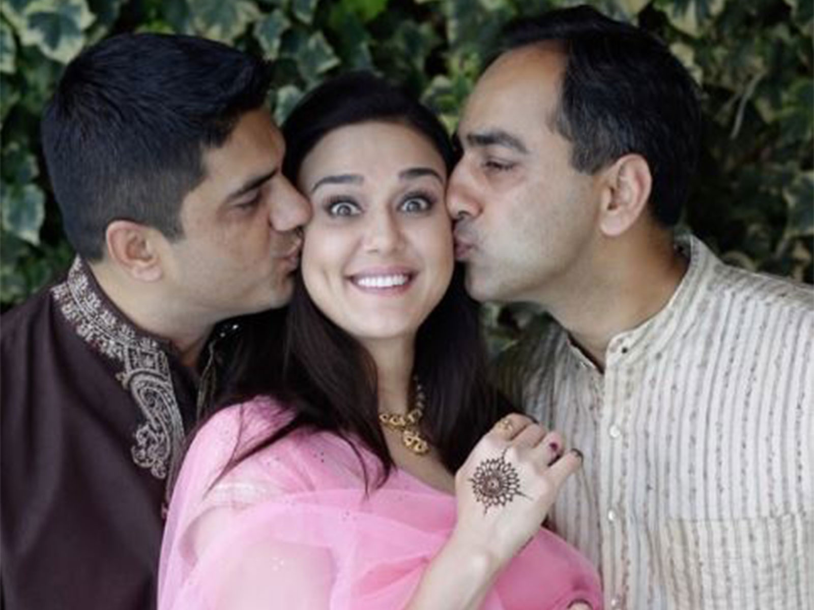 Preity Zinta with her brothers (Image source: Instagram@realpz)