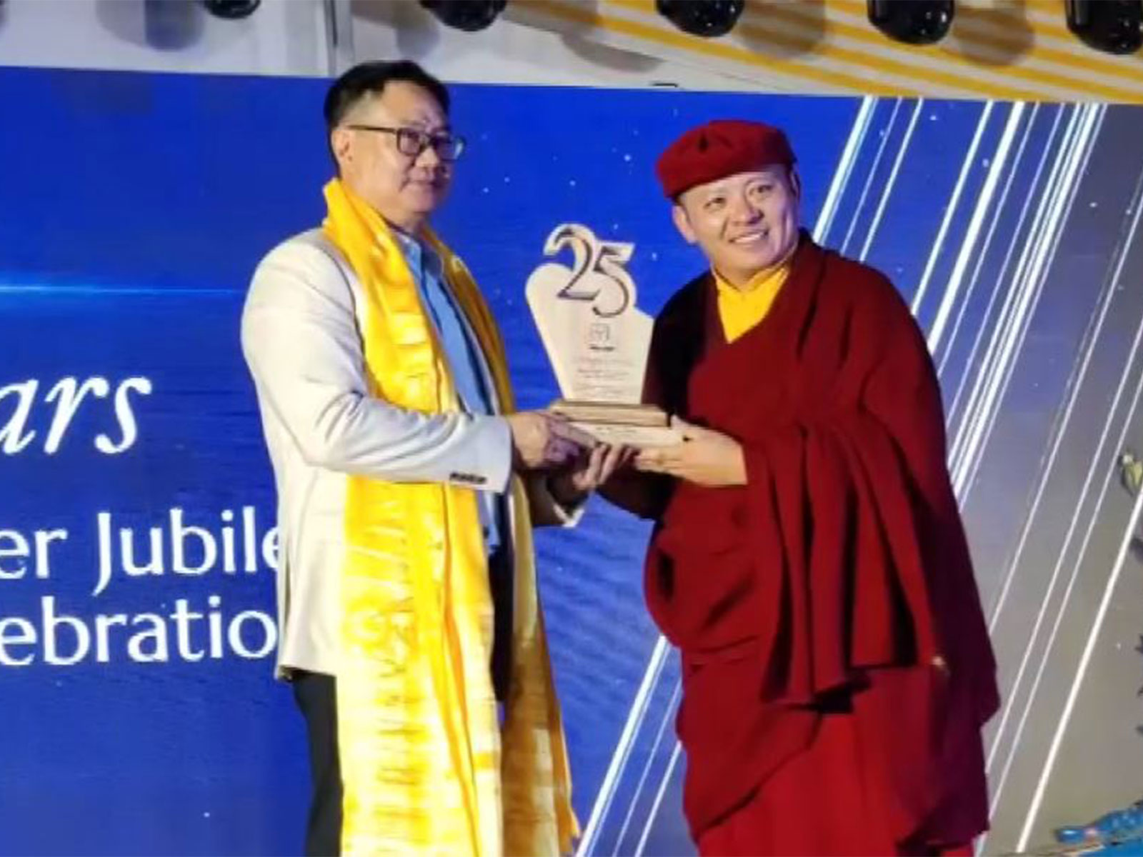 Kiren Rijiju honoured with traditional 'Khata', momento (Photo/ANI)