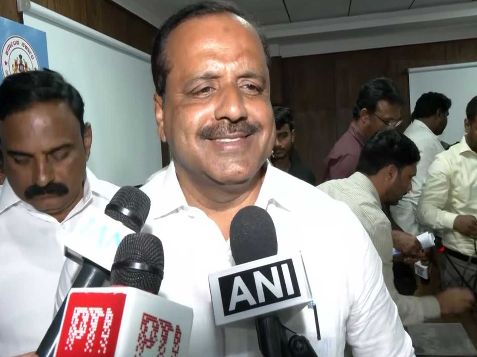 Karnataka Minister UT Khader (File Photo/ANI)