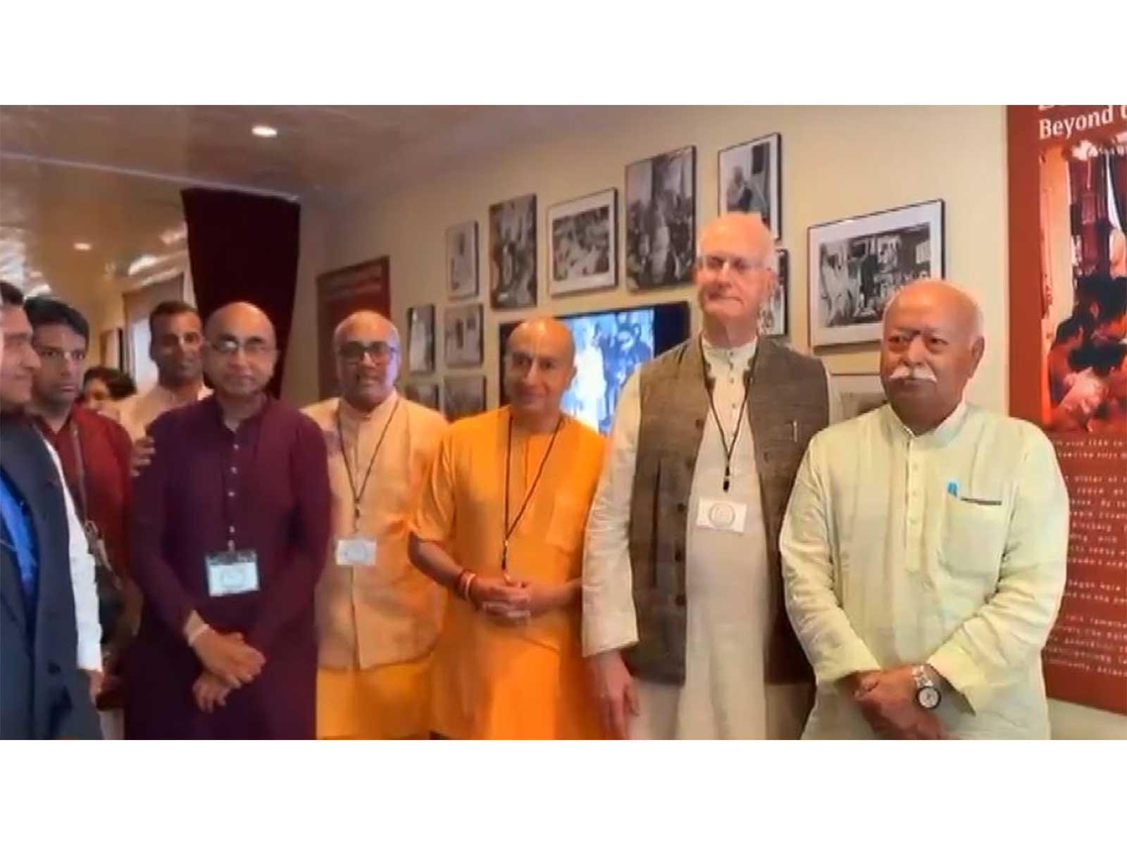 RSS Chief Mohan Bhagwat visits ISKCON at 26 2nd Avenue, New York, USA (Photo/ANI)