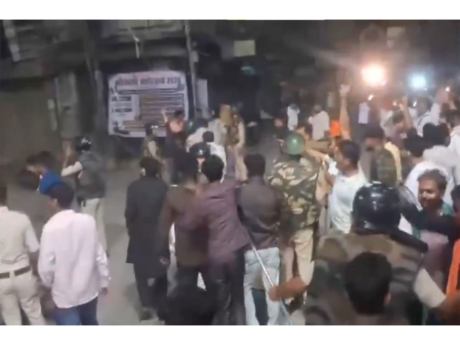 Stone-pelting breaks out between two groups in Bilaspur, police deployed to control situation (Photo:ANI)