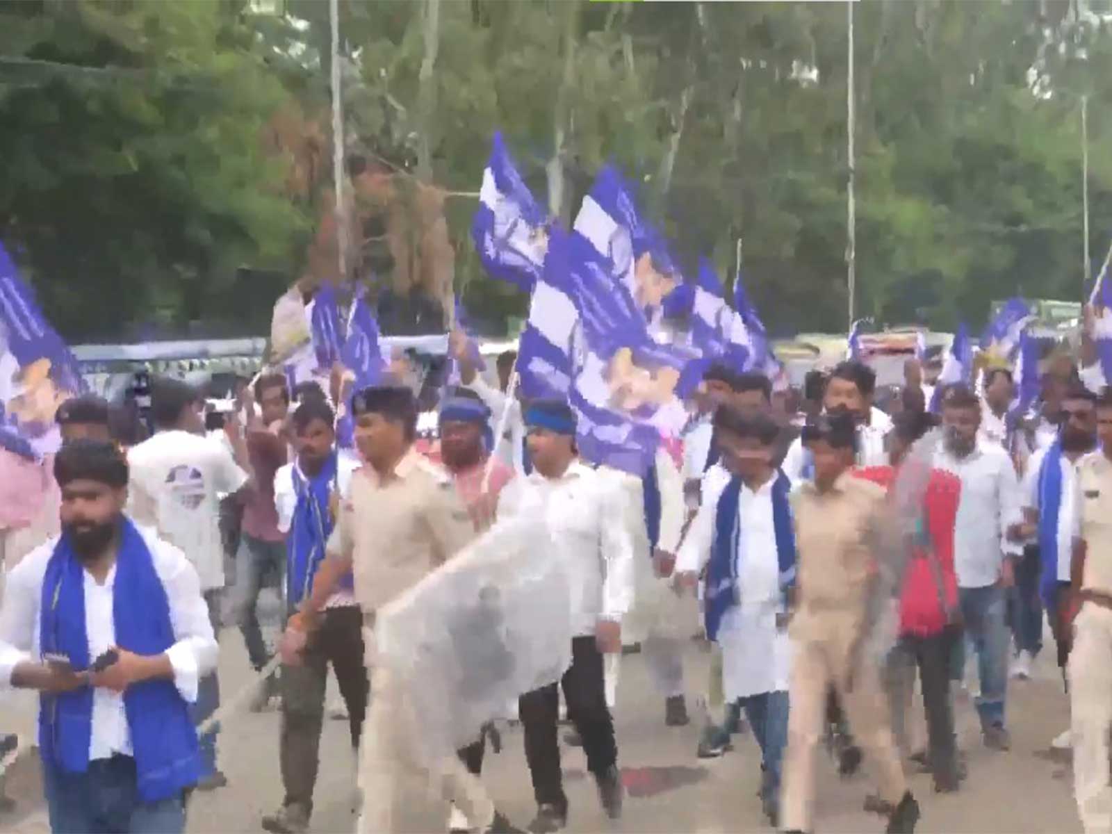 Bhim Army protests over BPSC exam row in Patna (Photo:ANI)