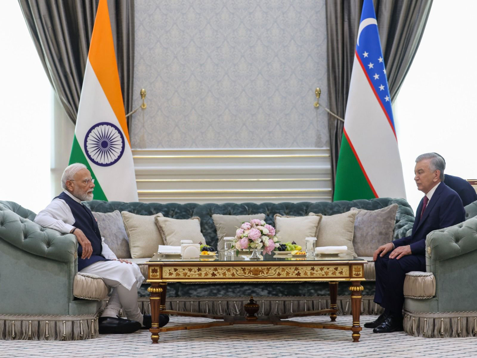 Prime Minister Narendra Modi and Uzbekistan President Shavkat Mirziyoyev (Photo/X@narendramodi)