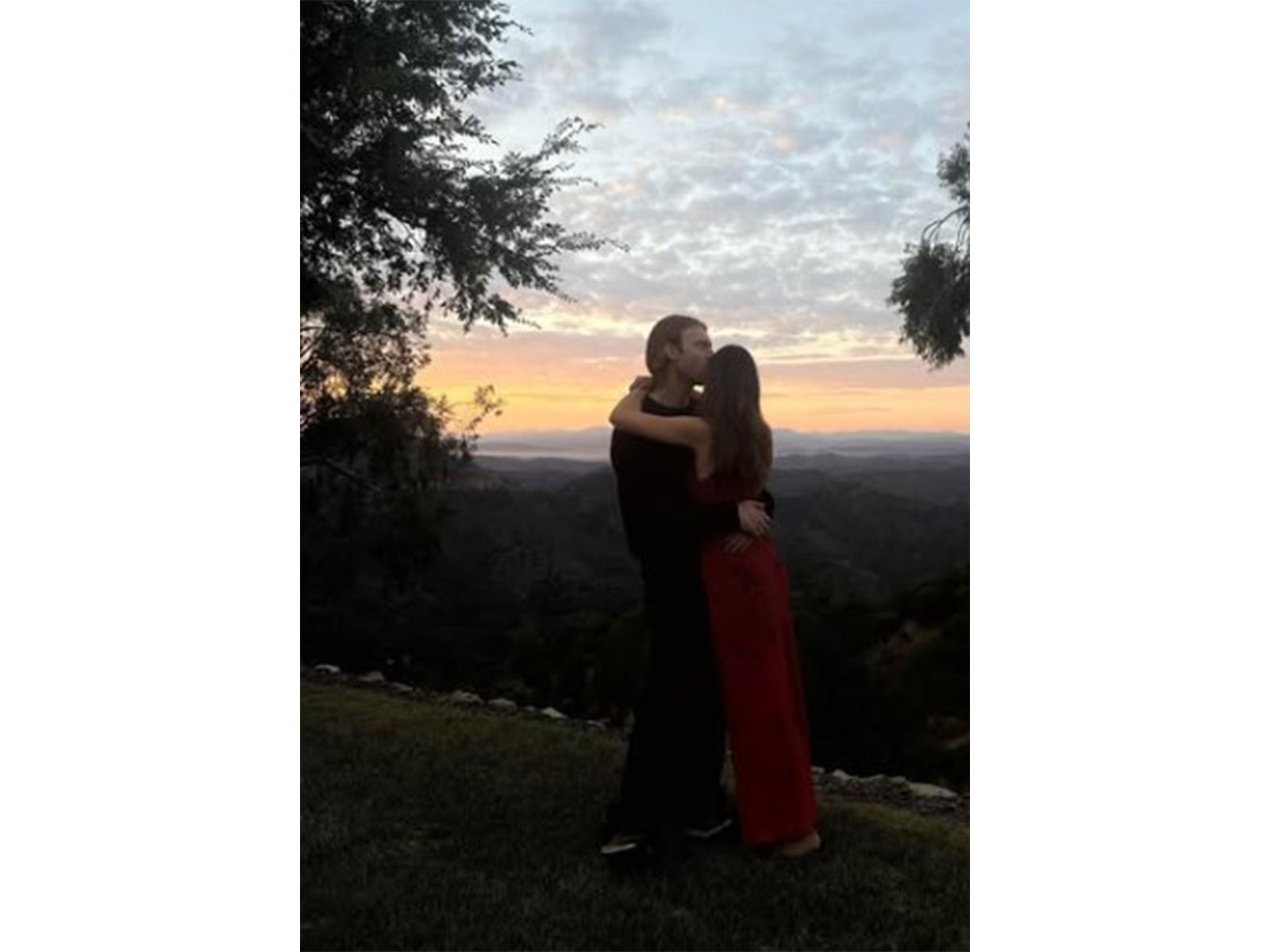 Finneas O'Connell and Claudia Sulewski (Image source: Instagram@finneas)