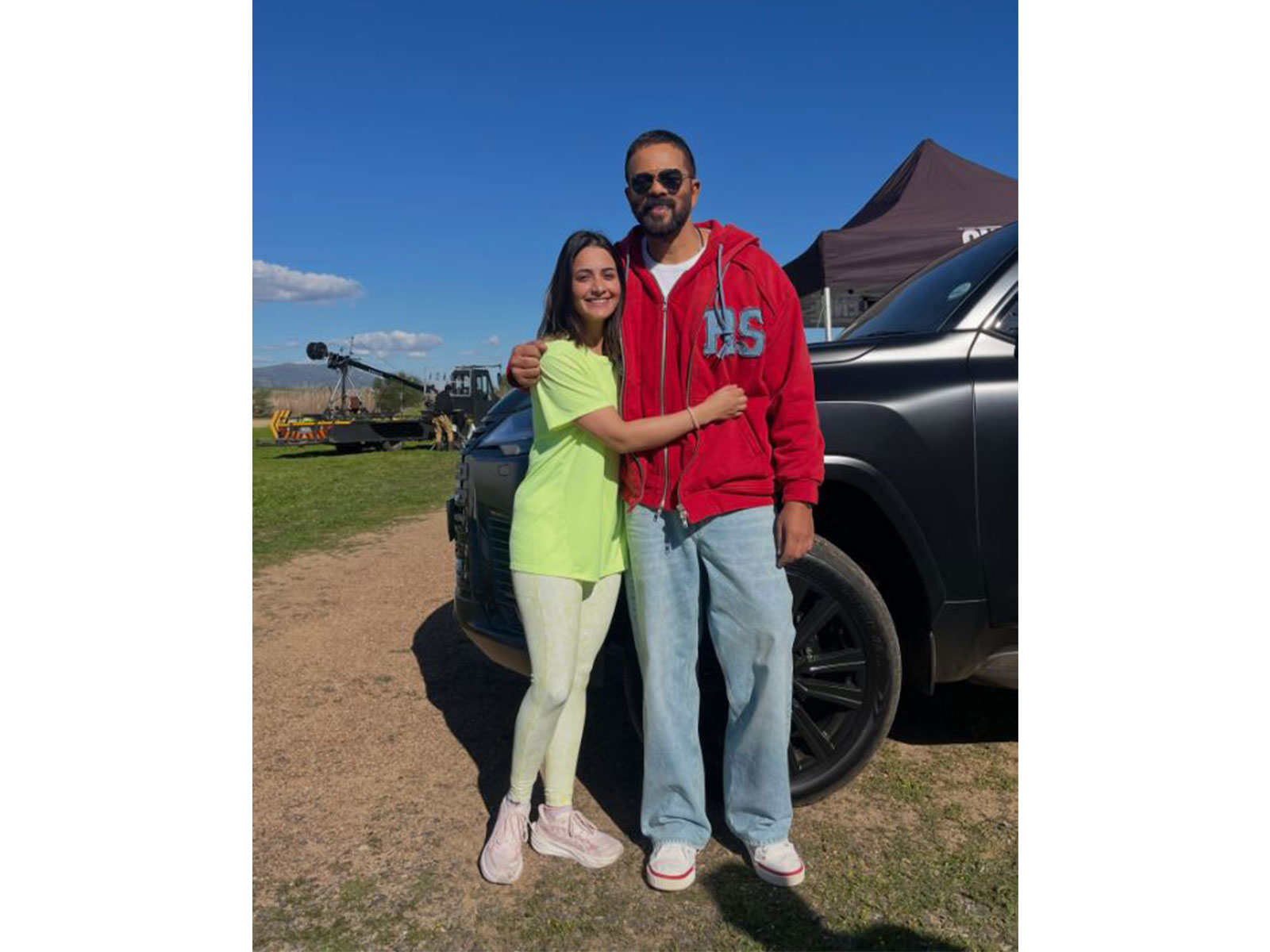 Actor Shagun Sharma with filmmaker Rohit Shetty (Image source: Instagram@shagun__sharma)
