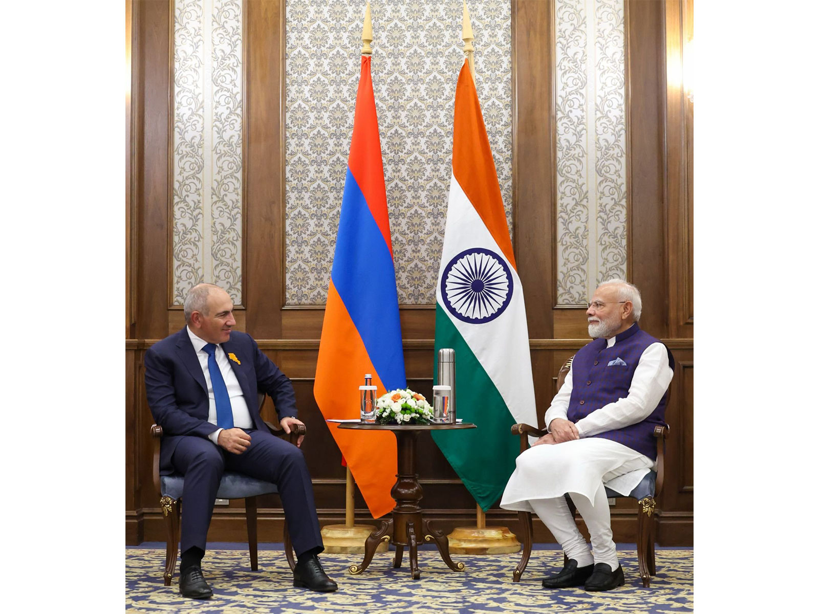 Prime Minister Narendra Modi holds bilateral talks with Armenian Prime Minister Nikol Pashinyan (Photo/X/@narendramodi)