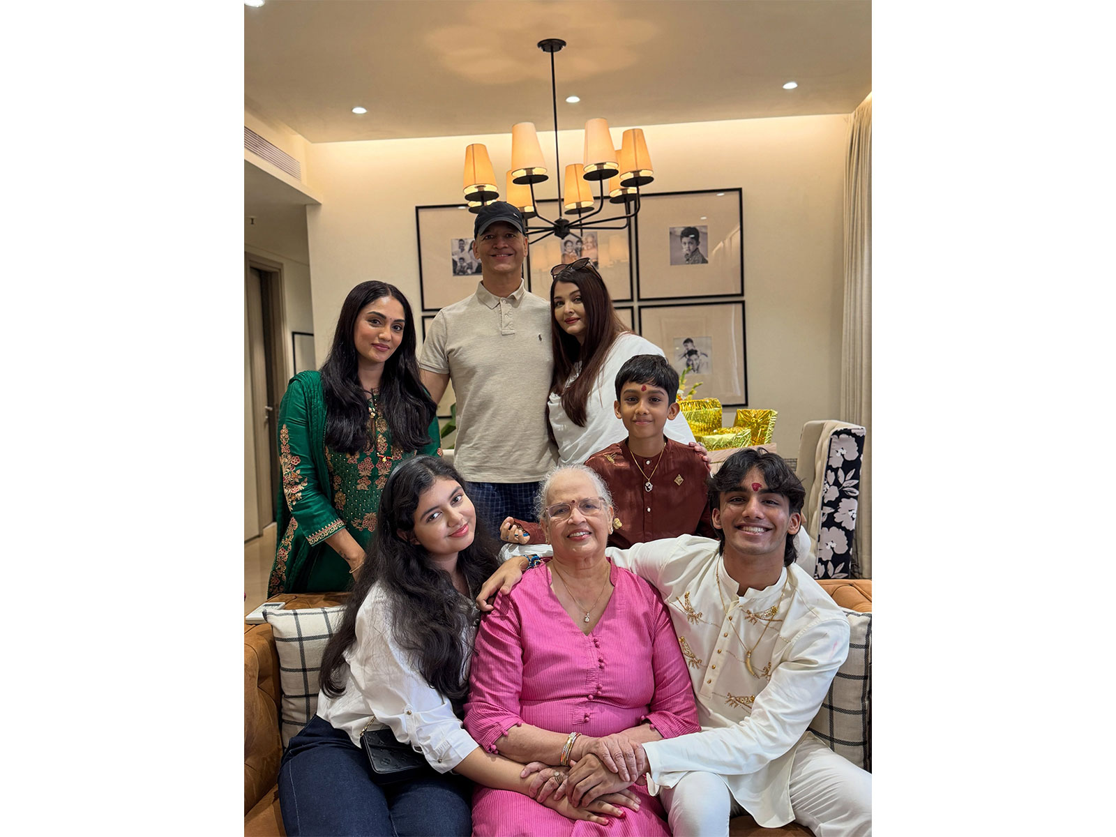 Aishwarya Rai's Raksha Bandhan celebration with family (Photo/Instagram@shrimarai)