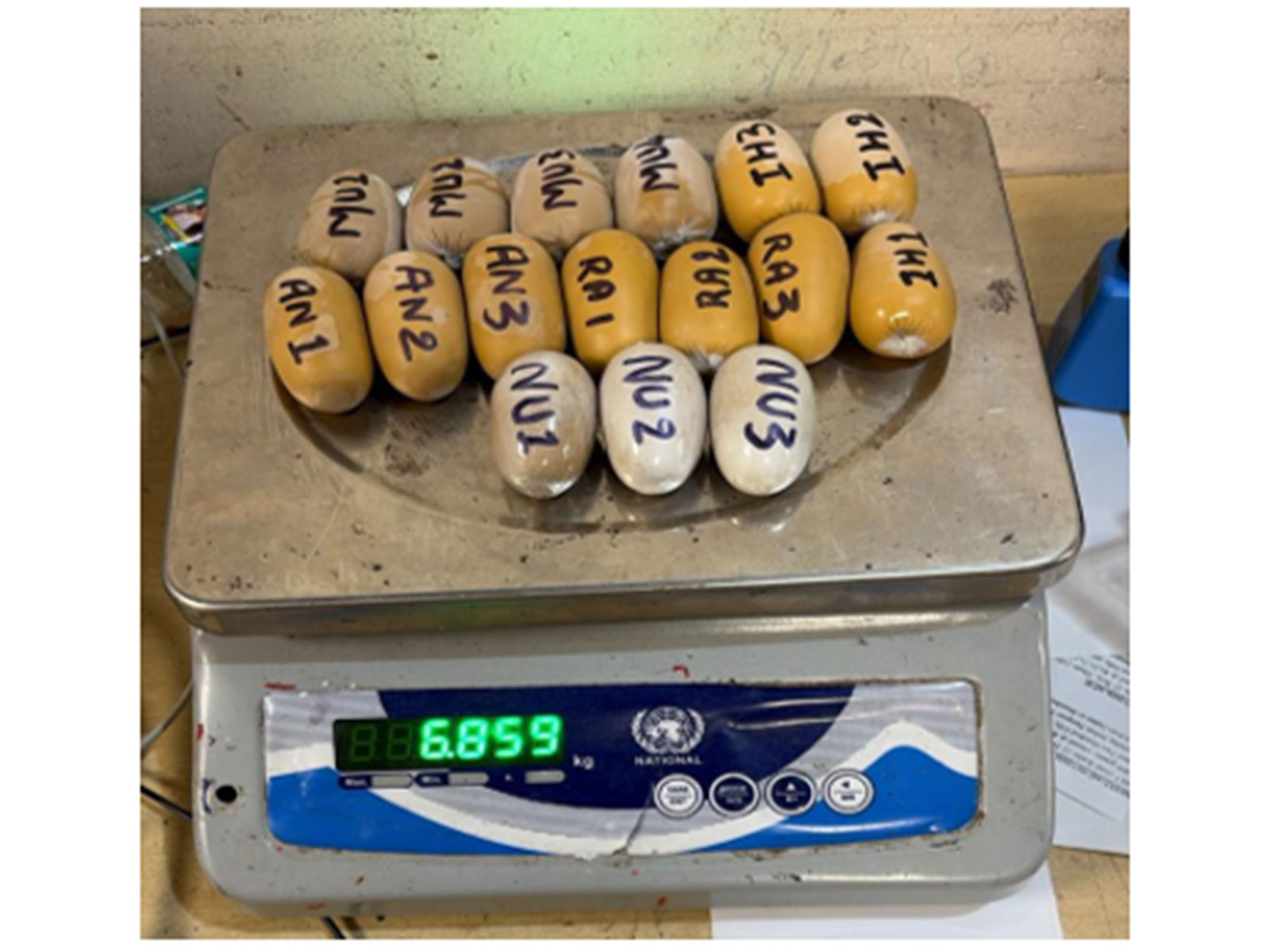 6.85 kg gold in wax form seized at Mumbai airport (Photo/Ministry of finance)