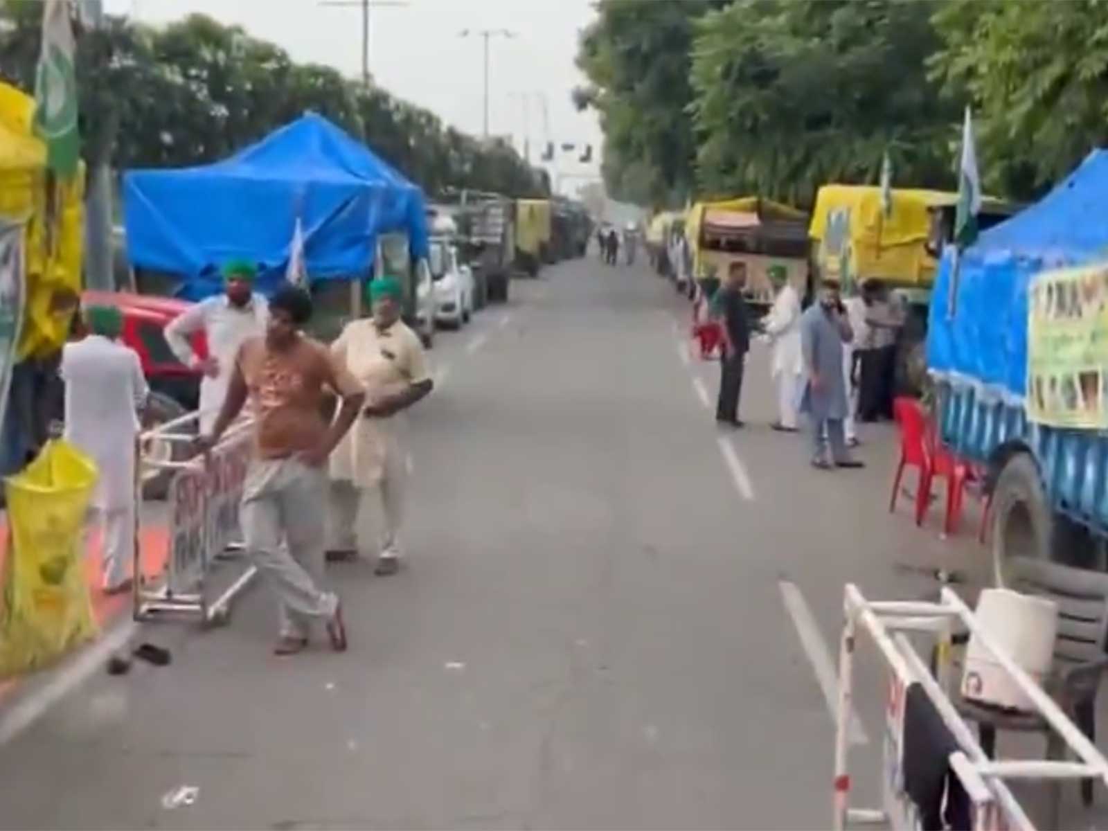 Farmers at a sit-in protest at the Chandigarh-Punjab border  (Photo/ANI)