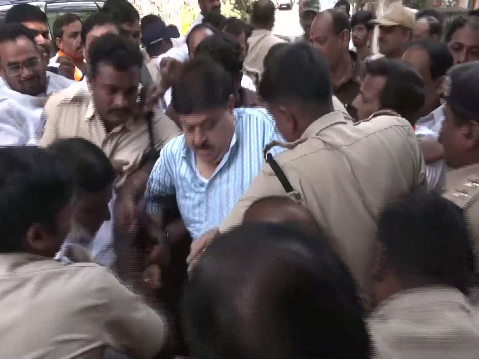 Telangana BJP chief Ramchander Rao detained (Photo/ANI)