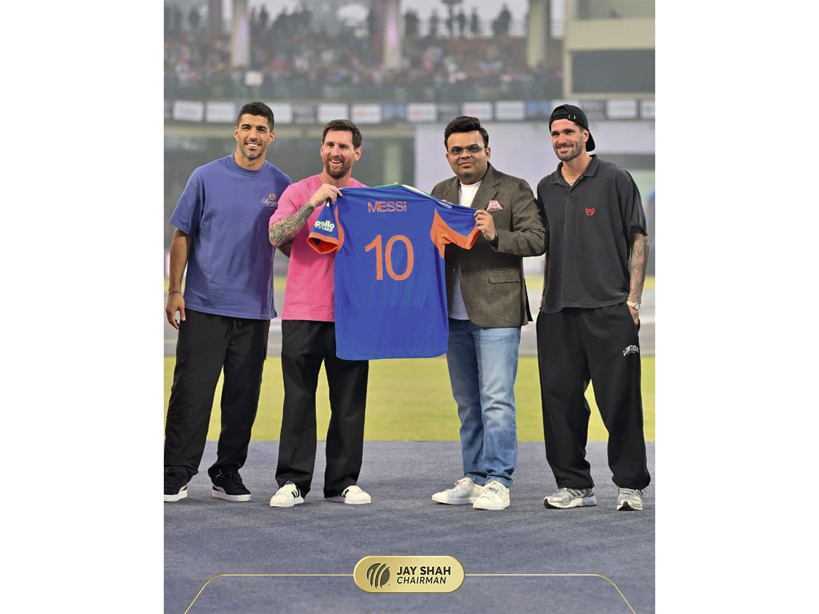 ICC Chairman Jay Shah presented a special No. 10 India jersey to Lionel Messi during the Argentine football legend's visit to India. (Photo: Instagram/jayshah220988)